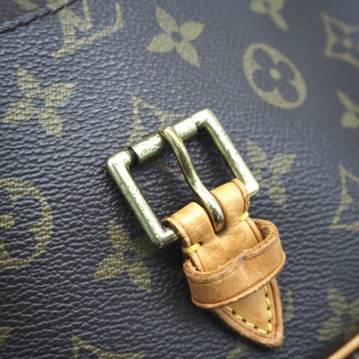 Louis Vuitton Monogram Beige Brown Coated Canvas Leather Shoulder Bag (Pre-Owned)