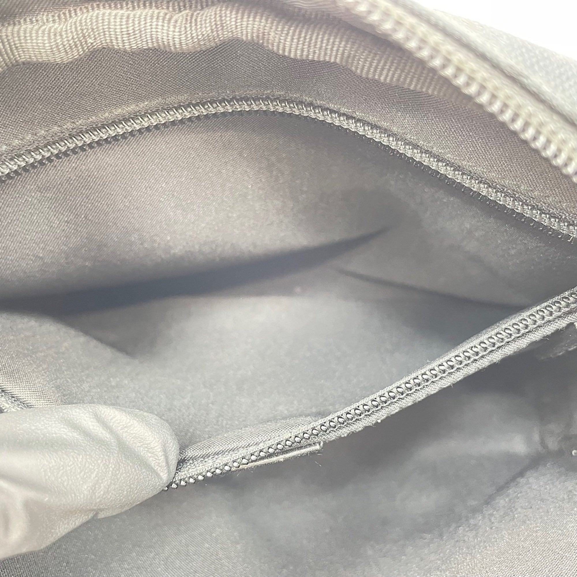 Gucci Black Clutch Bag (Pre-Owned)