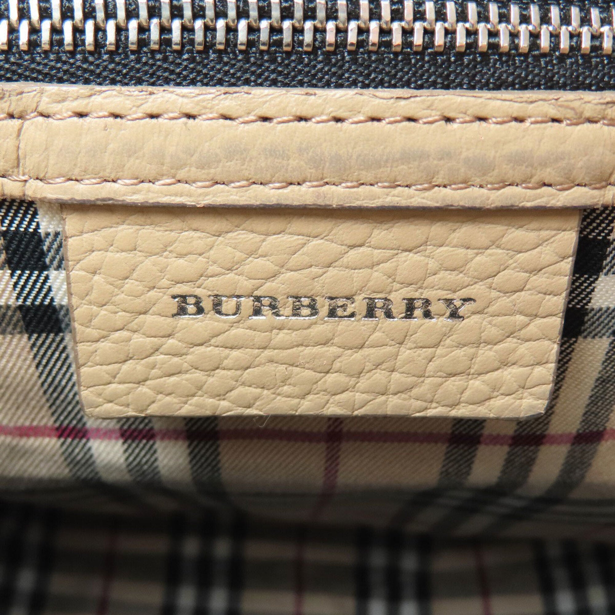 Burberry Beige Leather Shoulder Bag (Pre-Owned)