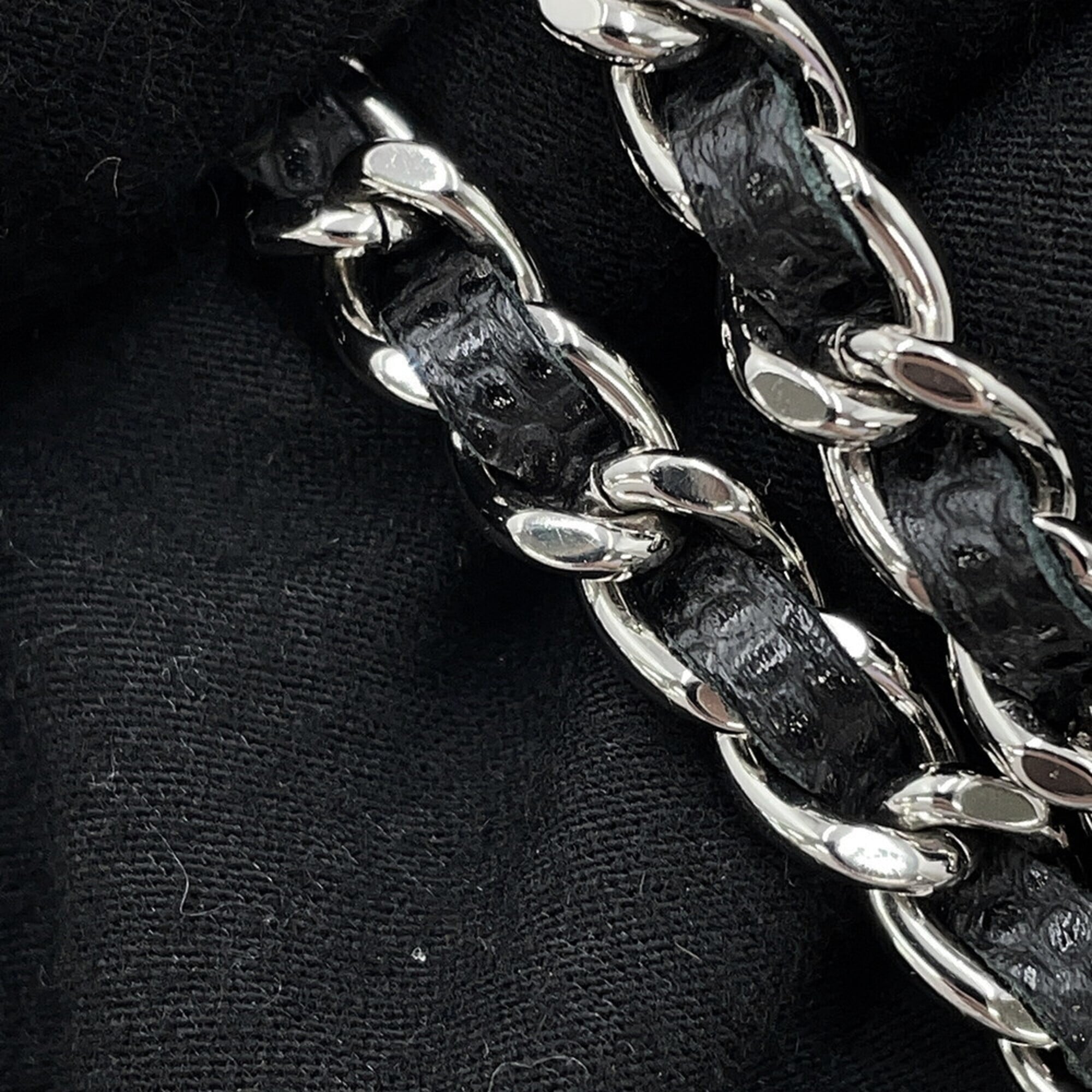 Chanel Black Grained Calfskin Chain/Shoulder Wallet (Pre-Owned)