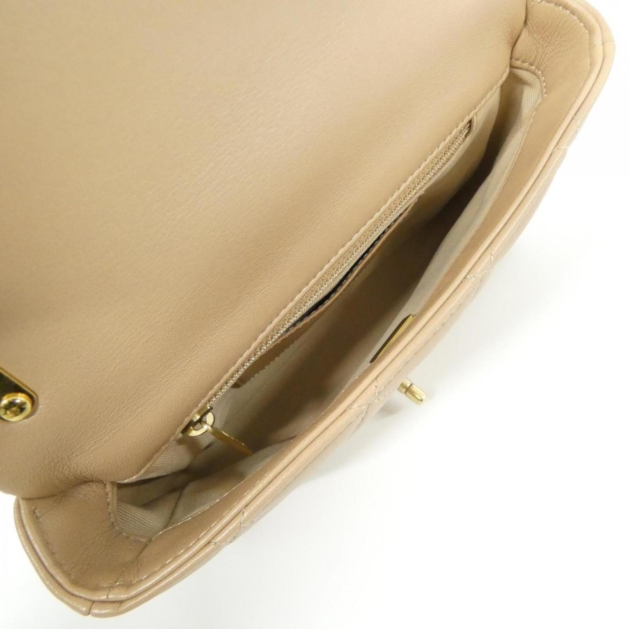 Chanel Beige Leather Shoulder Bag (Pre-Owned)