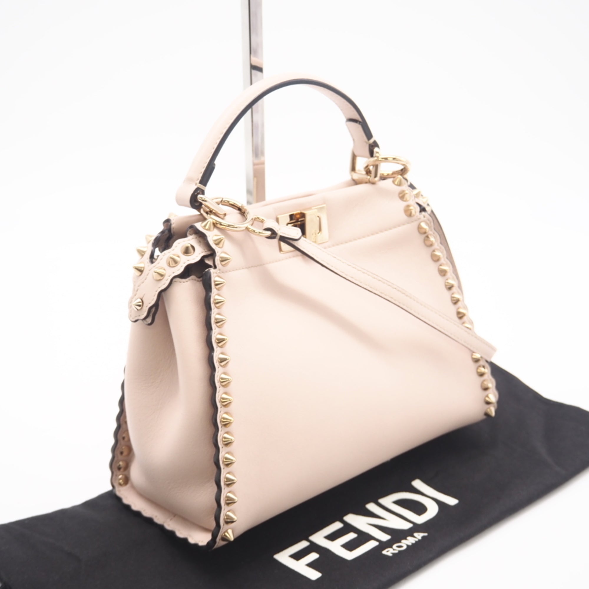 Fendi Pink Pink Gold Leather Handbag (Pre-Owned)