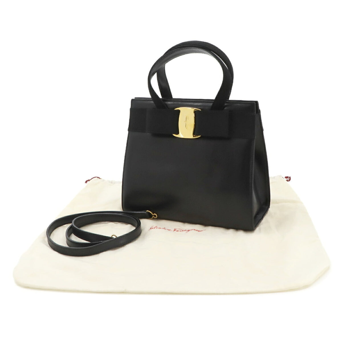 Salvatore Ferragamo Vara Black Leather Handbag Shoulder Bag (Pre-Owned)