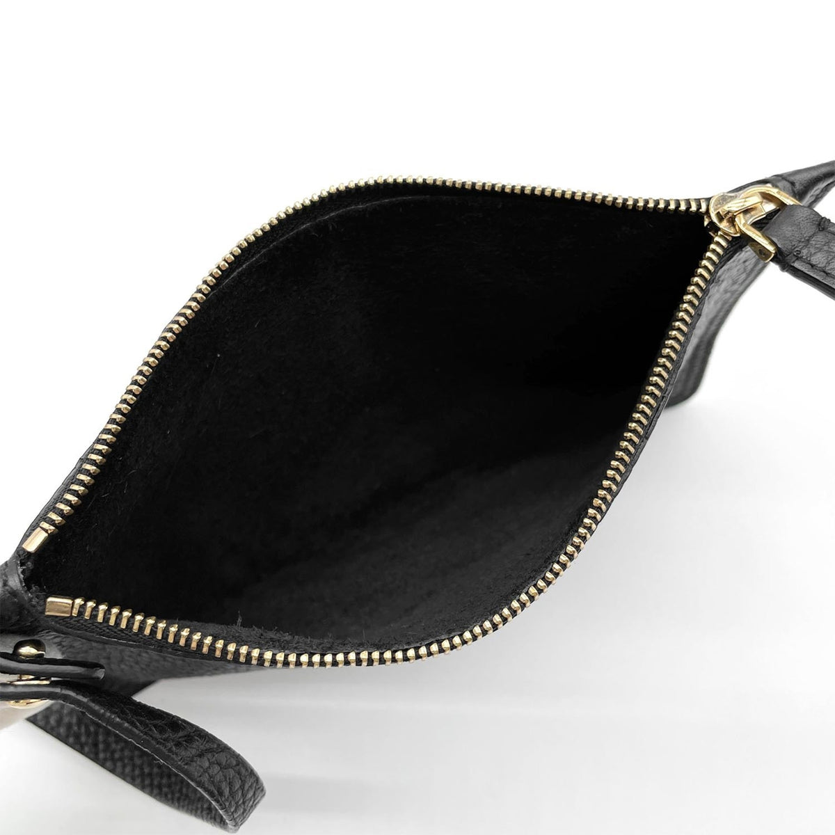 Salvatore Ferragamo Black Leather Pouch Shoulder Bag (Pre-Owned)