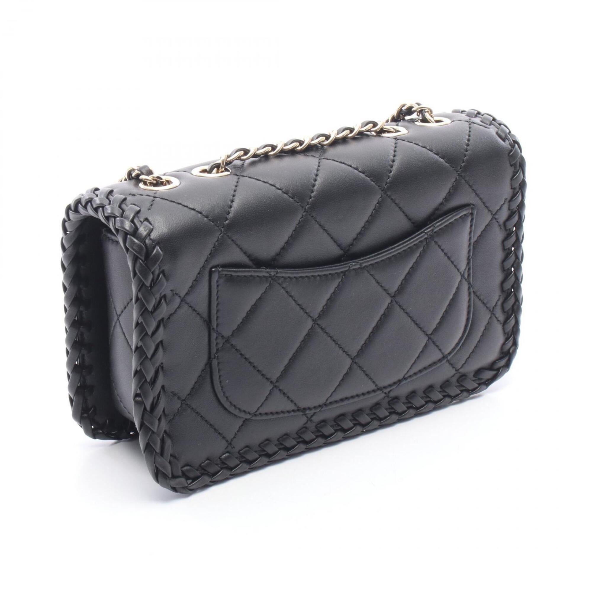 Chanel Matelasse Black Leather Handbag Shoulder Bag (Pre-Owned)
