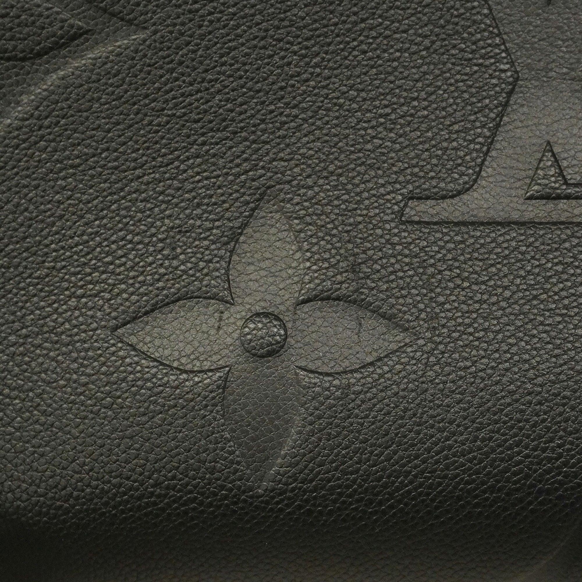 Louis Vuitton Noir Tote Bag (Pre-Owned)