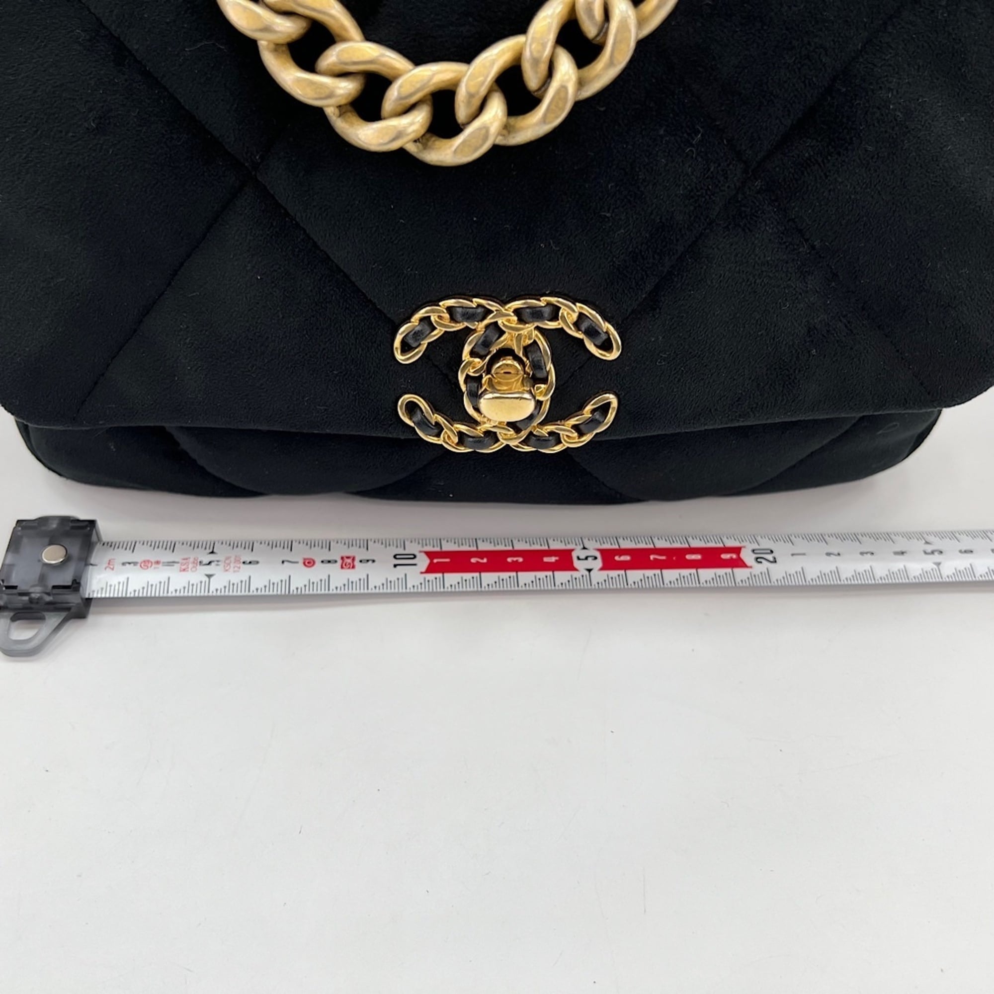 Chanel Matelasse Black Velvet Shoulder Bag (Pre-Owned)