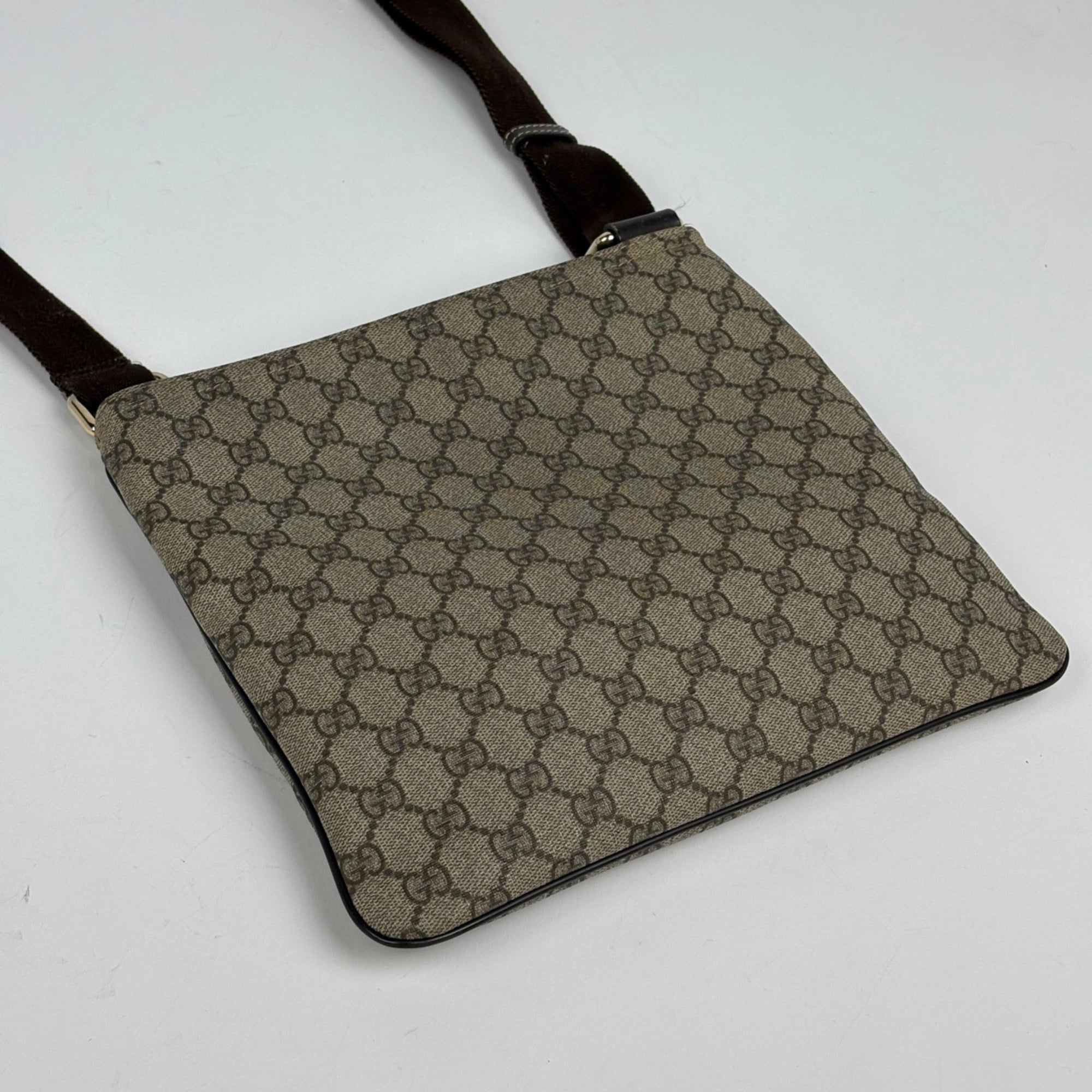 Gucci Beige Brown Coated Canvas Shoulder Bag (Pre-Owned)
