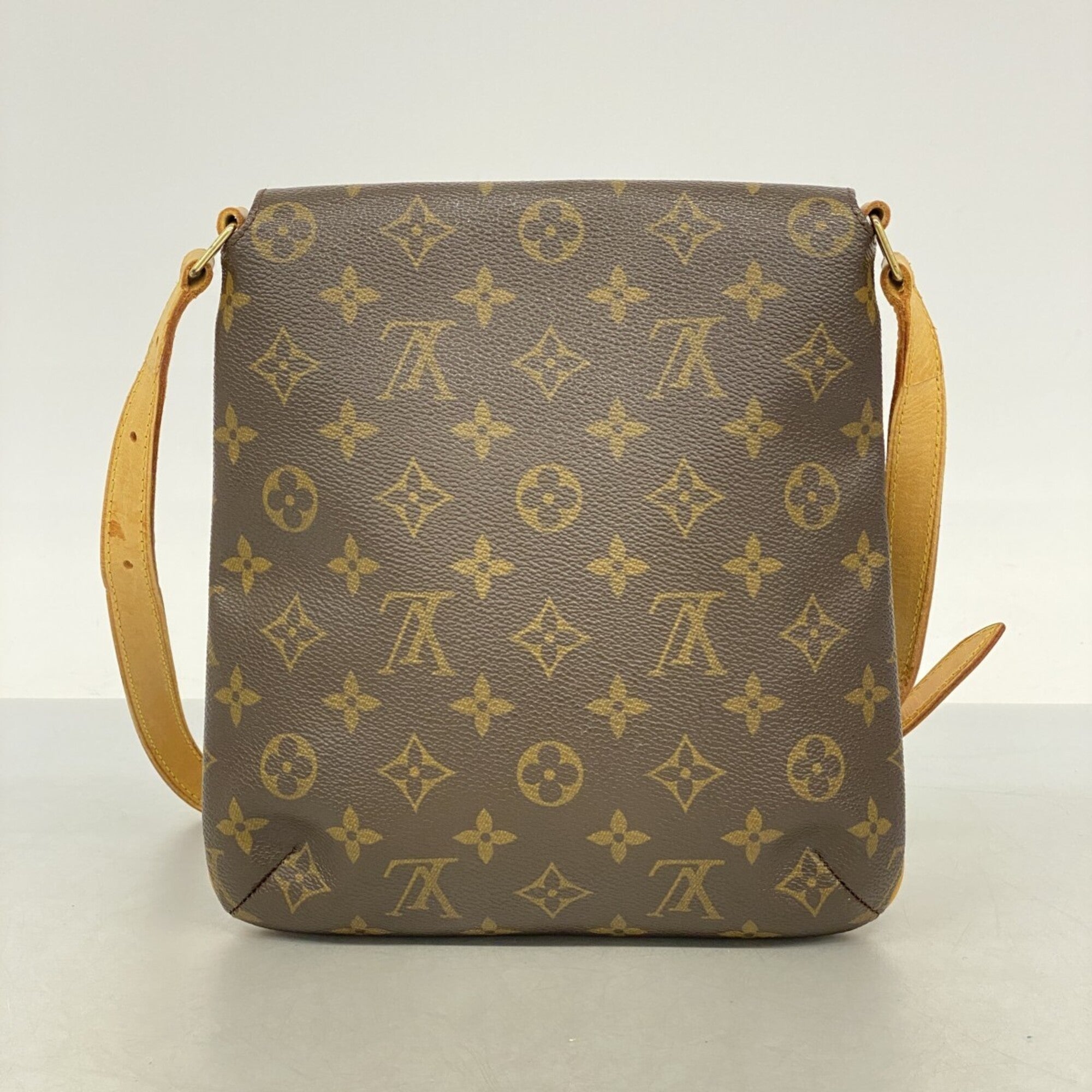 Louis Vuitton Brown Shoulder Bag (Pre-Owned)