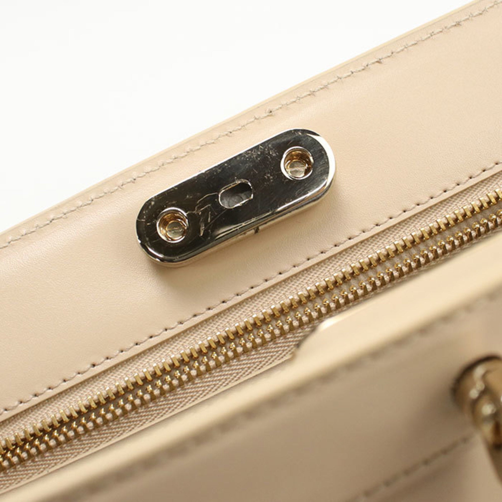 Christian Dior Beige Leather Handbag (Pre-Owned)