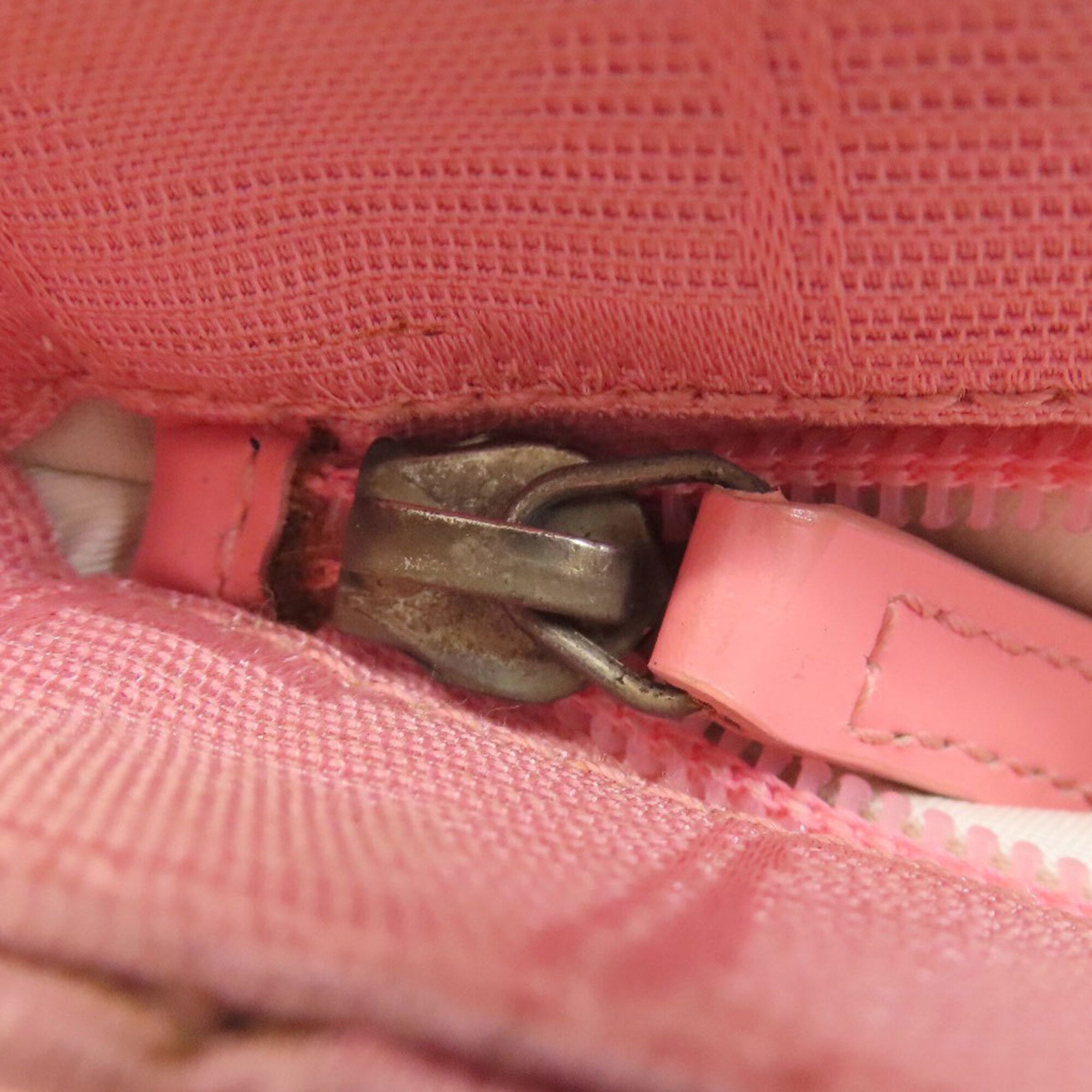 Chanel New Travel Line Pink Nylon Jacquard Handbag (Pre-Owned)