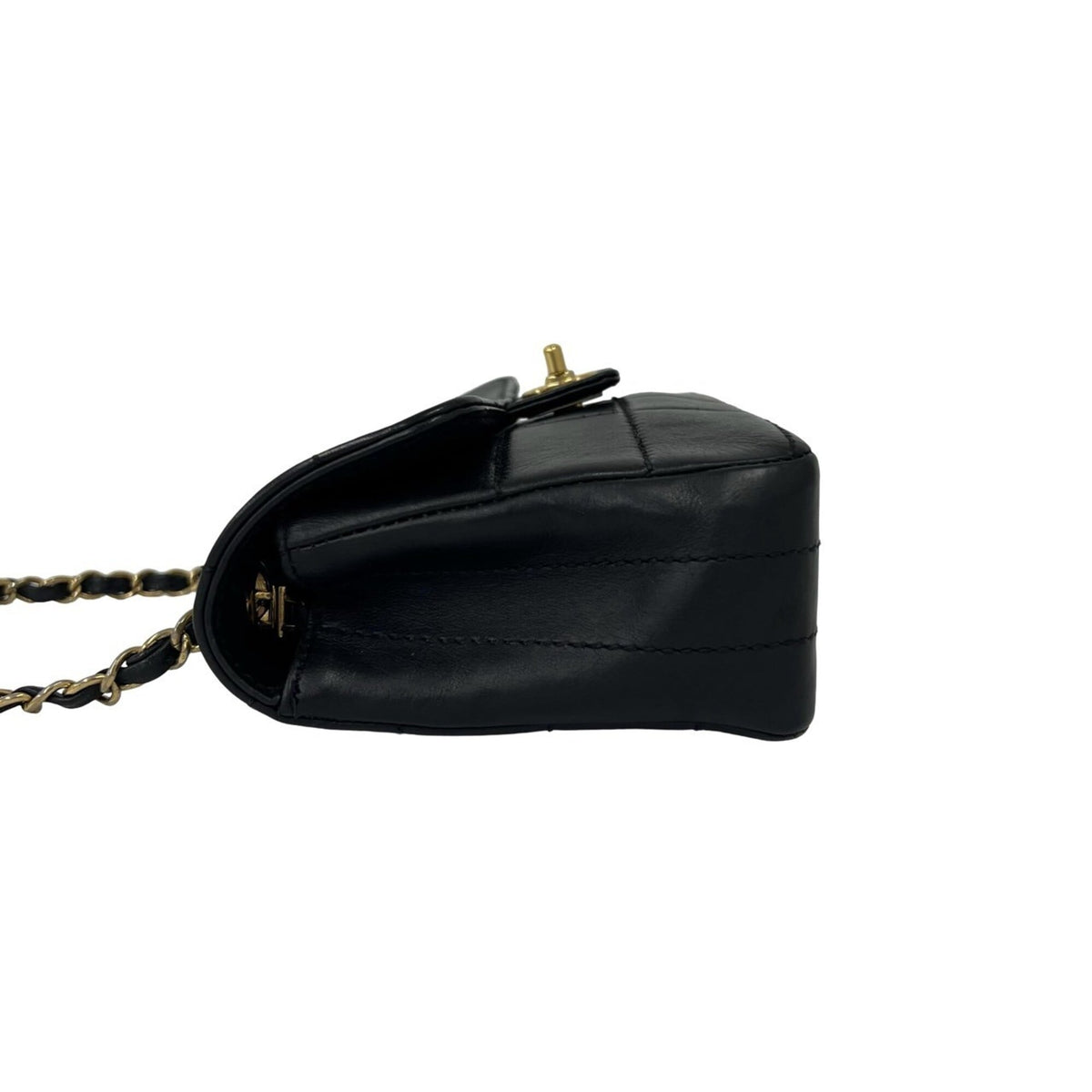 Chanel Black Leather Pochette Shoulder Bag (Pre-Owned)