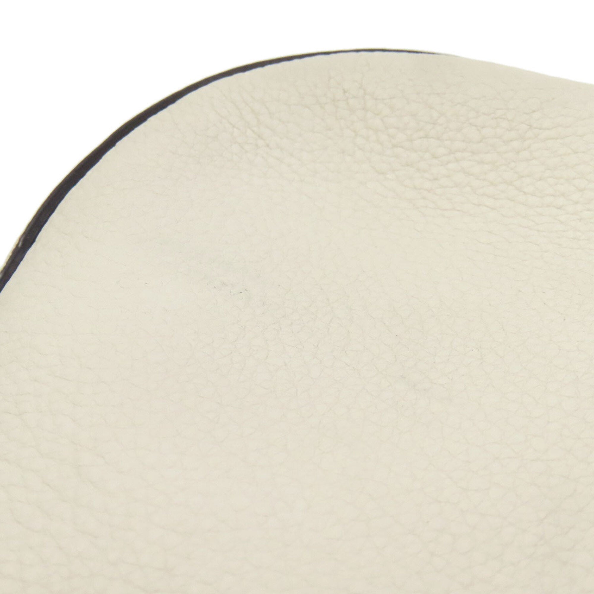 Prada White Leather Shoulder Bag (Pre-Owned)