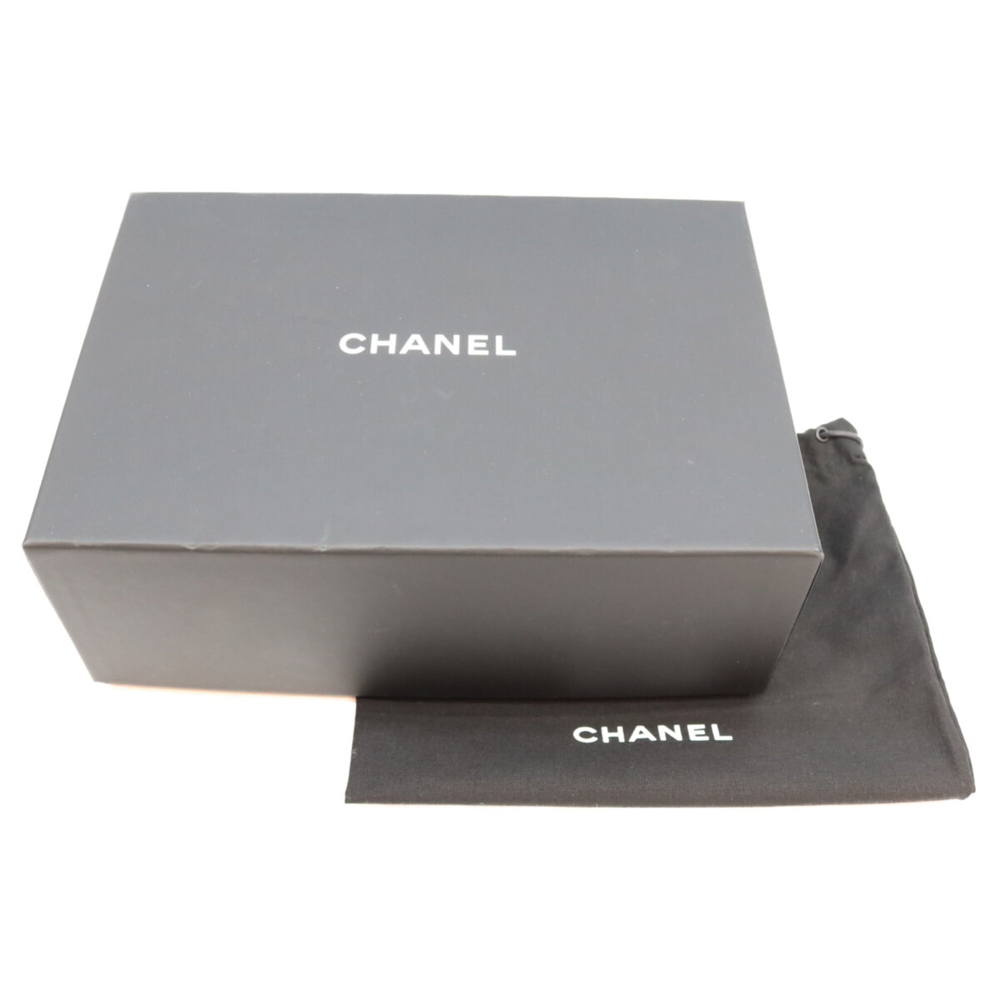Chanel Light Blue Leather Shoulder Bag (Pre-Owned)