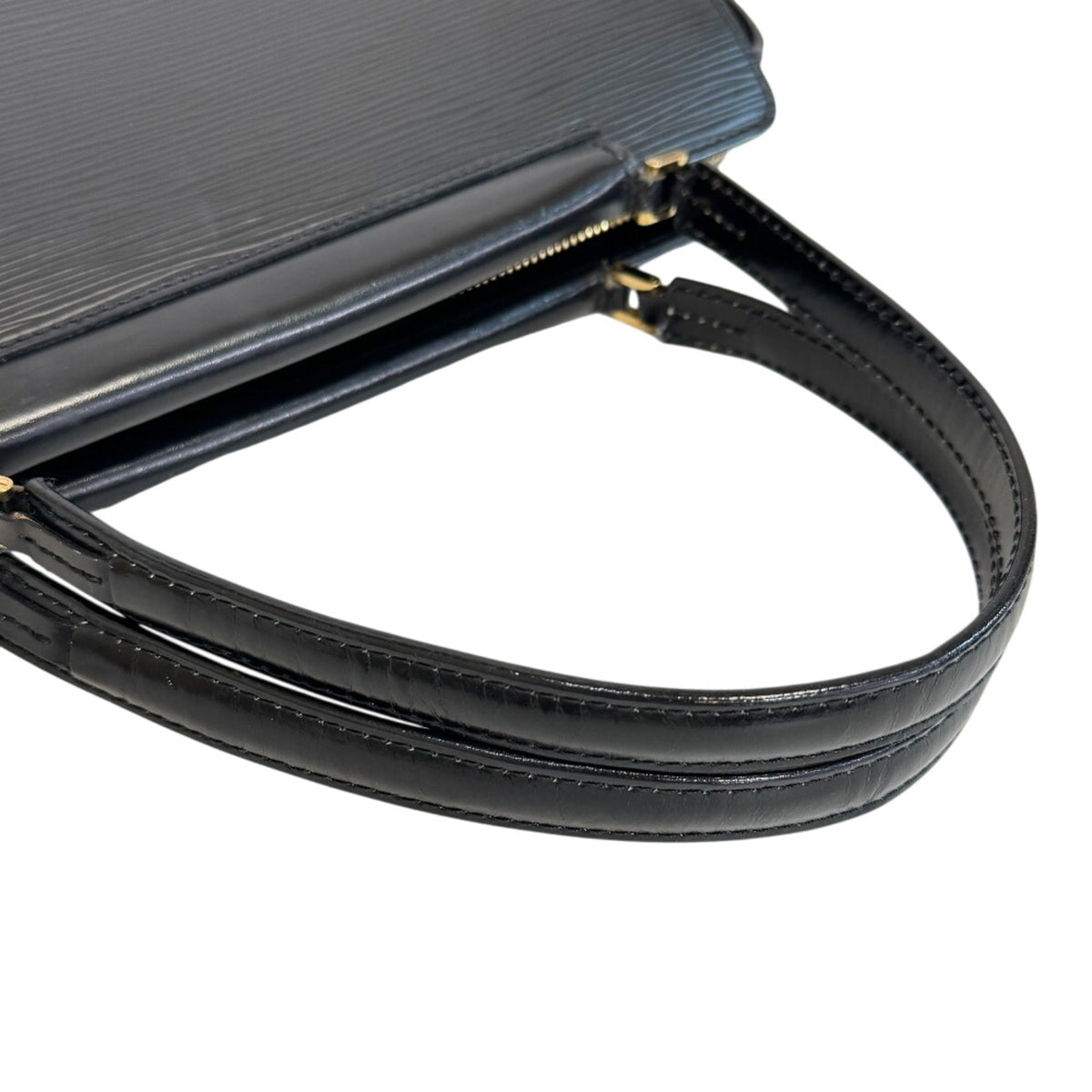 Louis Vuitton Epi Black Leather Handbag (Pre-Owned)
