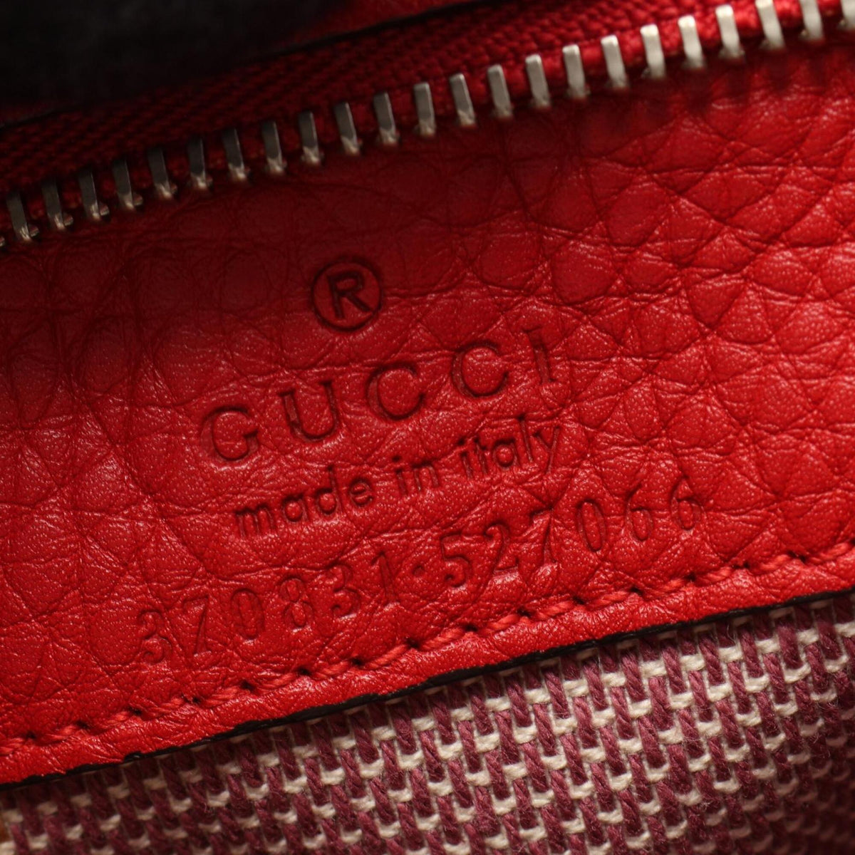 Gucci Red Color Leather Handbag (Pre-Owned)