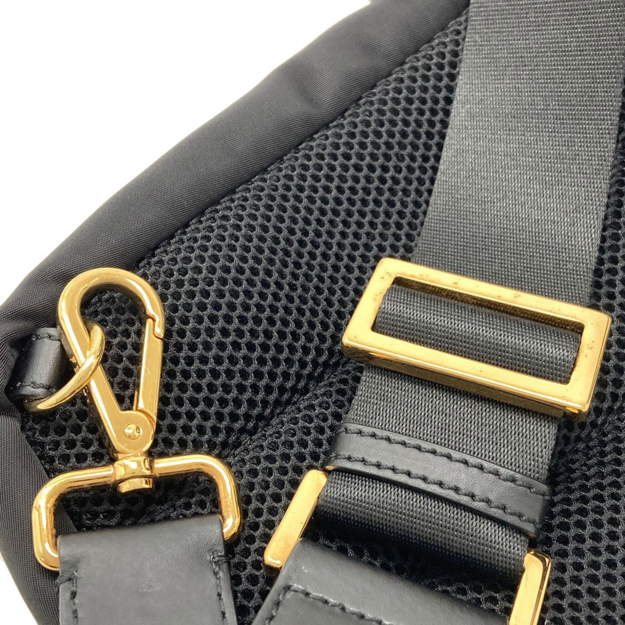 Fendi Black Nylon Sling Bag (Pre-Owned)