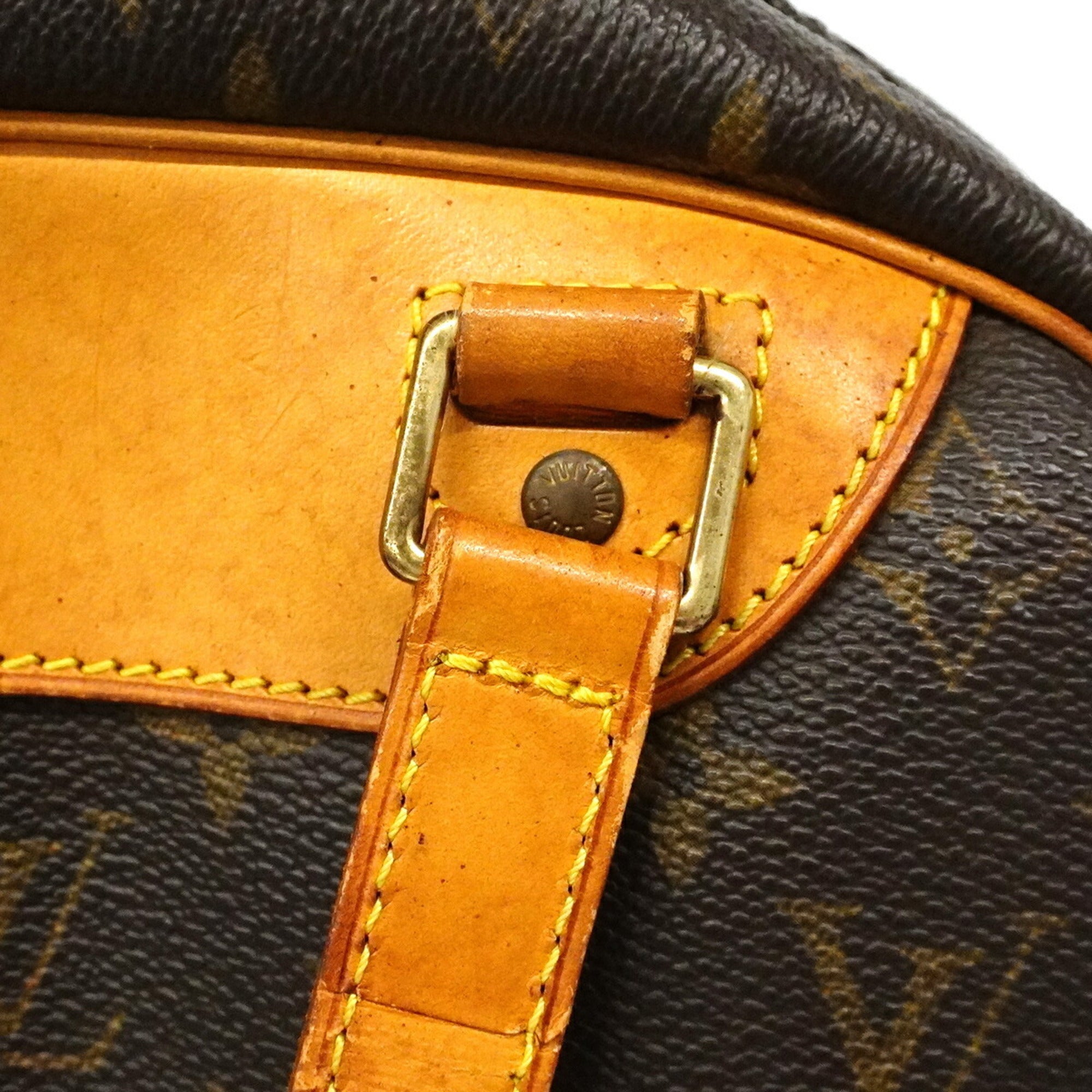 Louis Vuitton Brown Handbag (Pre-Owned)