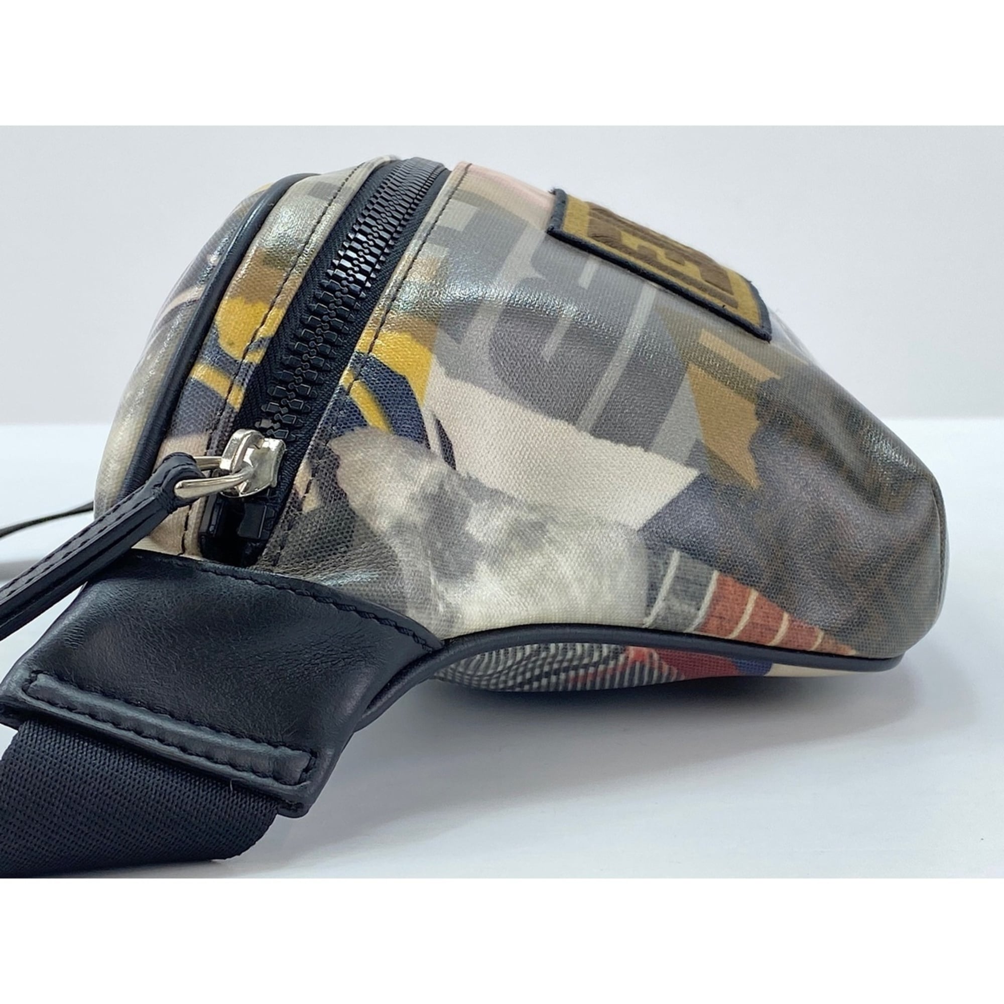 Fendi Multi-Color Shoulder Bag Sling Bag (Pre-Owned)