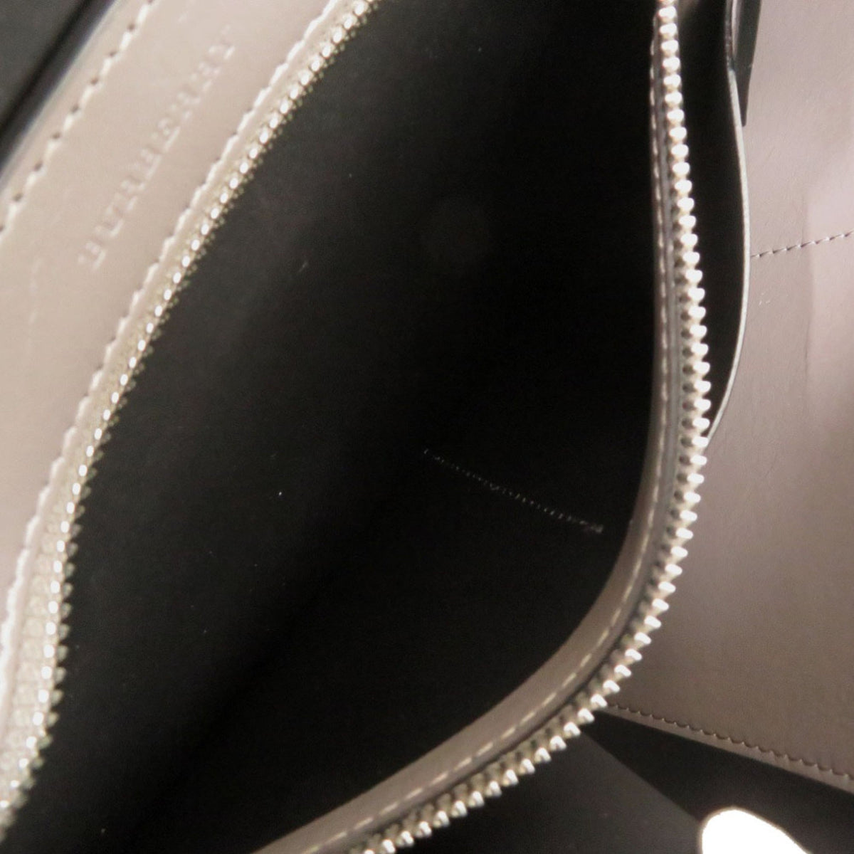 Burberry Gray Patent Leather Shoulder Bag (Pre-Owned)