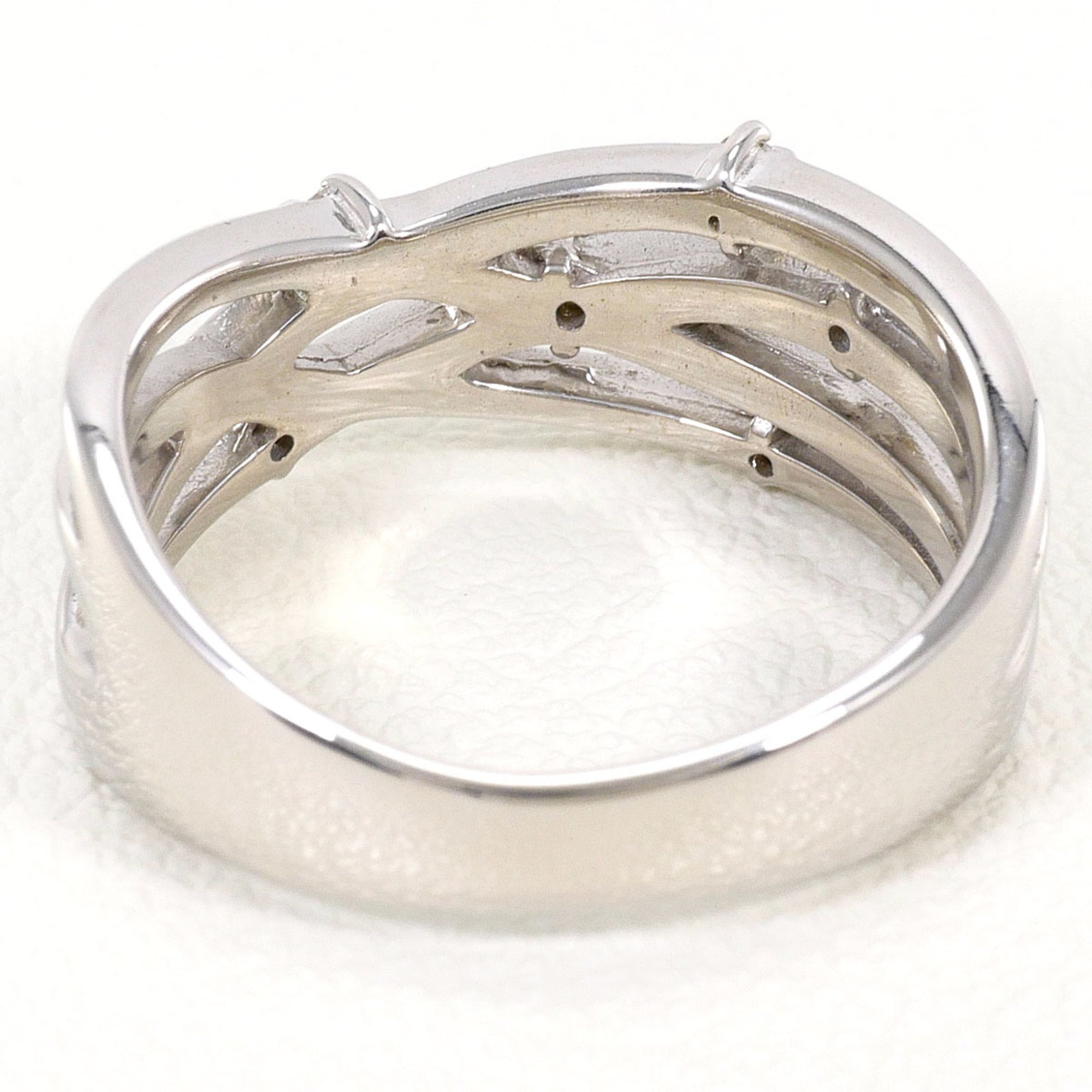 Unbranded White Gold White Gold (18K) Band Ring (Pre-Owned)