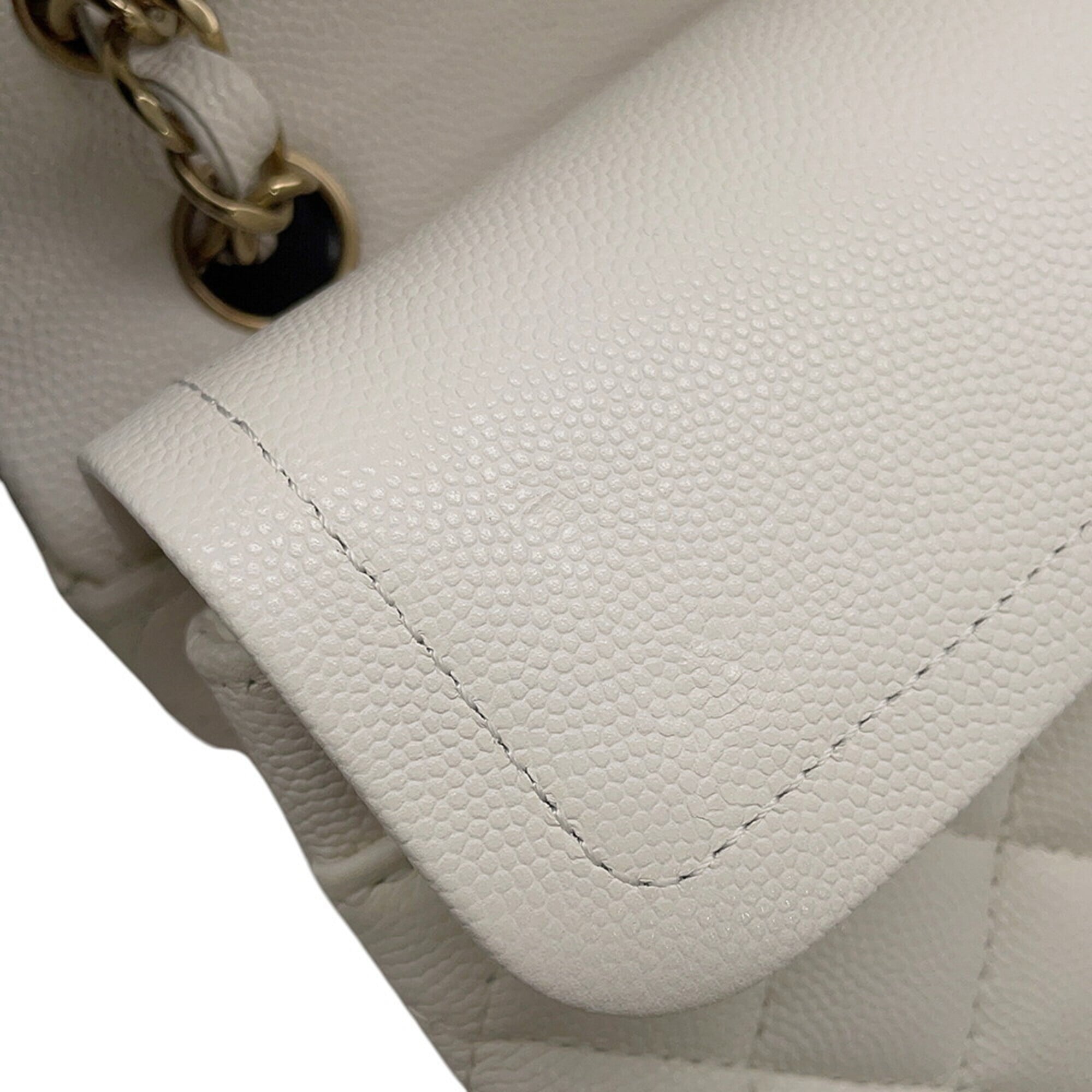 Chanel White Grained Calfskin Handbag Shoulder Bag (Pre-Owned)