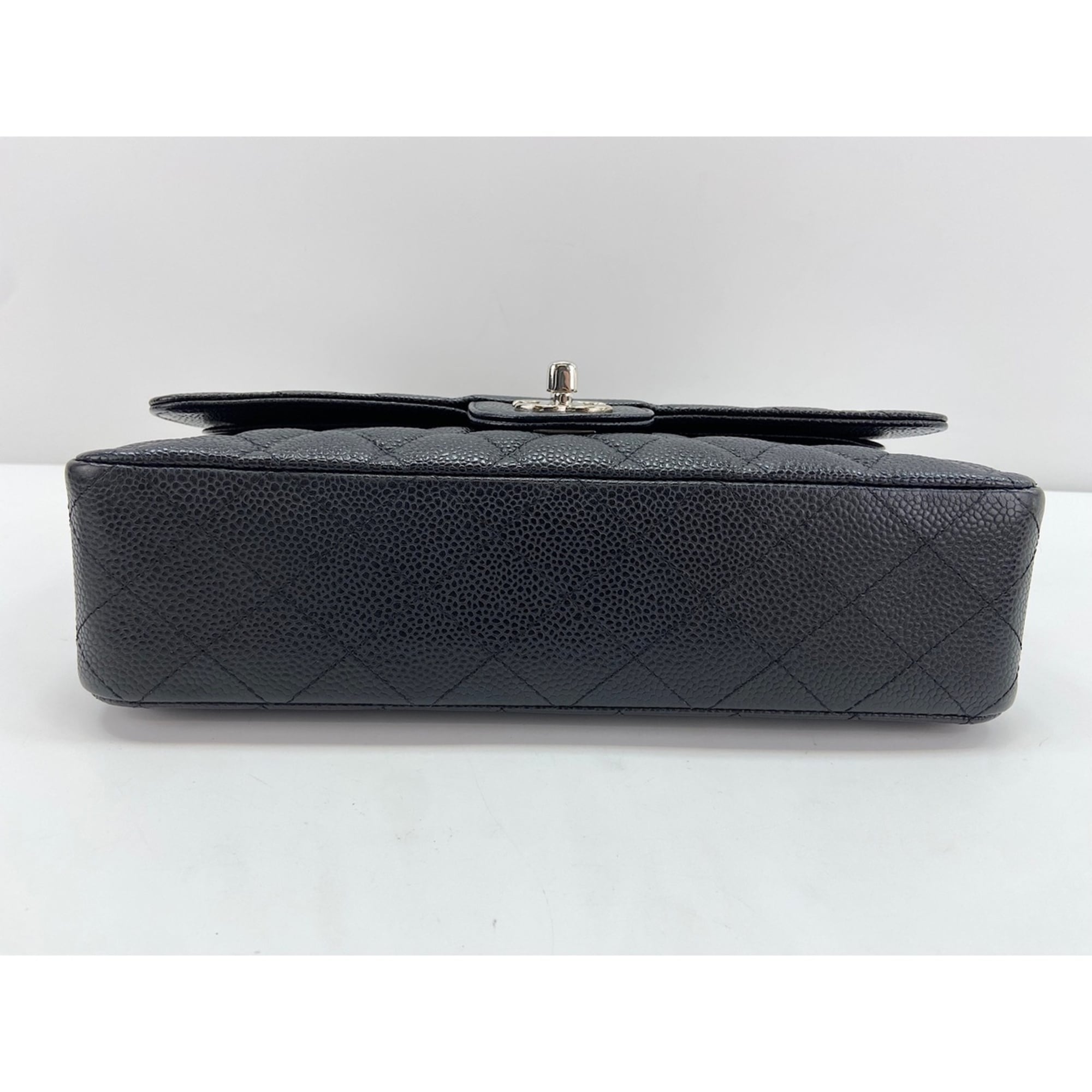 Chanel Matelasse Black Tote Bag (Pre-Owned)