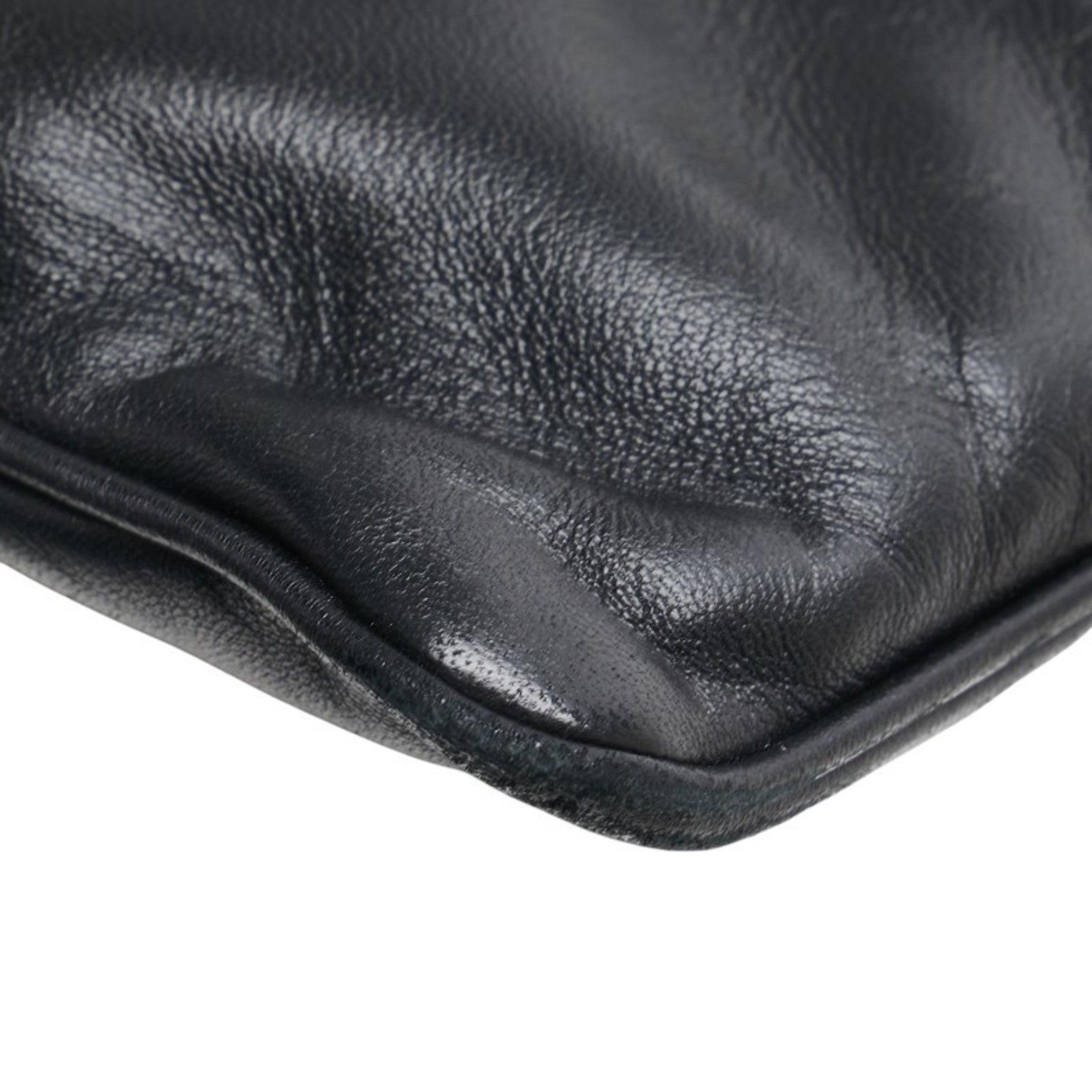 Loewe Black Leather Pochette Shoulder Bag (Pre-Owned)