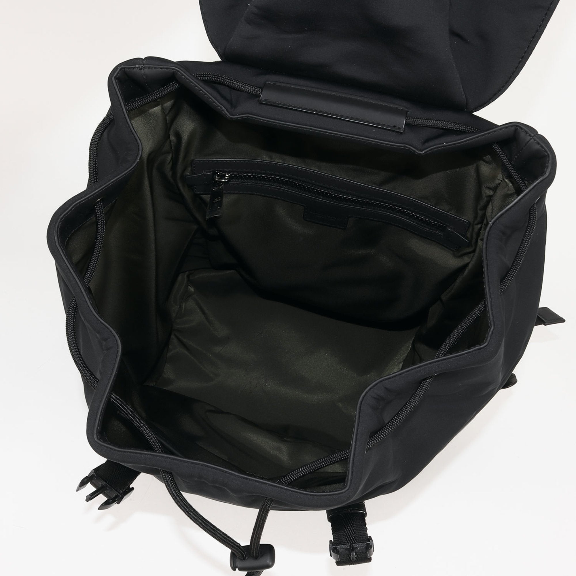 Dolce & Gabbana Black Backpack (Pre-Owned)