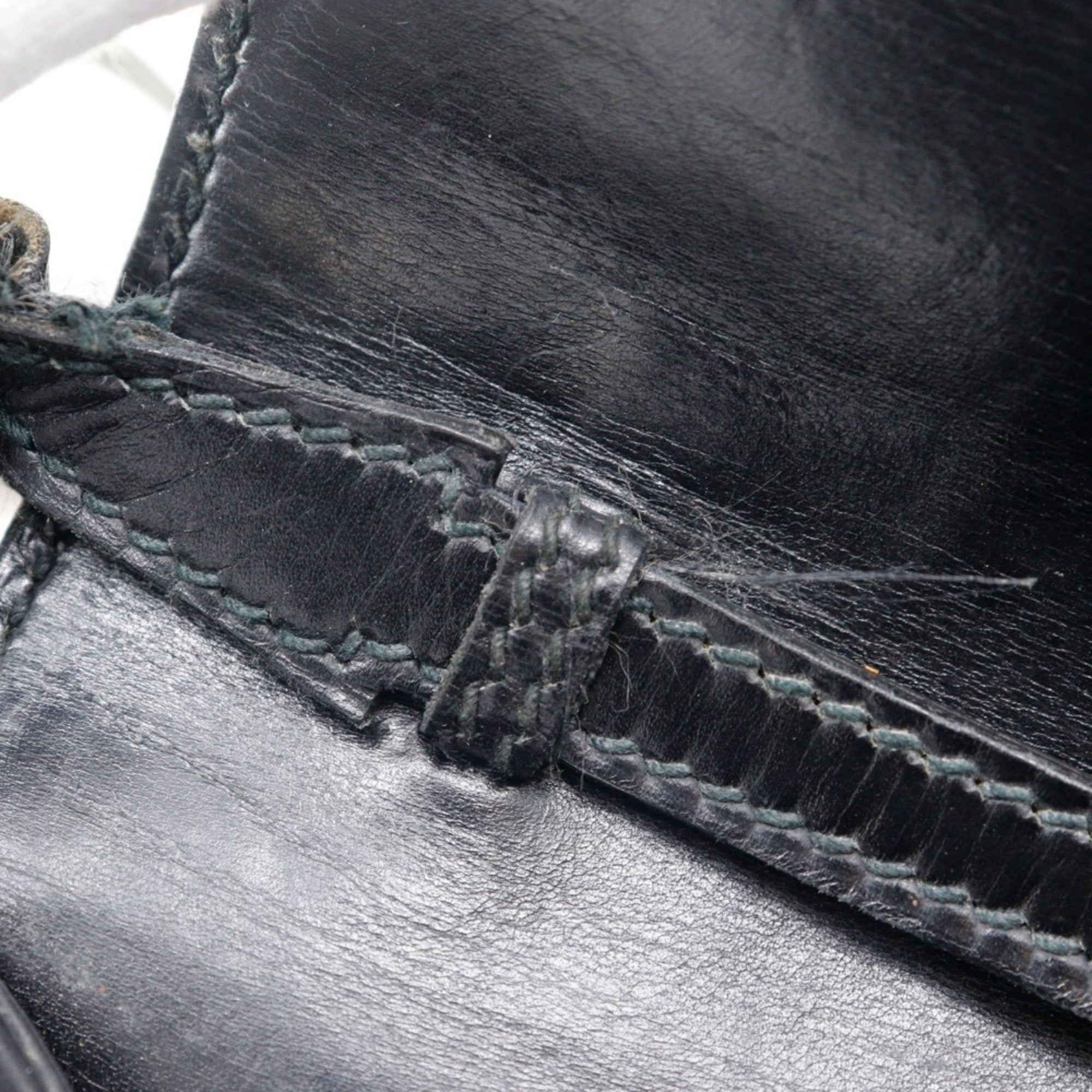 Gucci Sherry Line Black Leather Shoulder Bag (Pre-Owned)