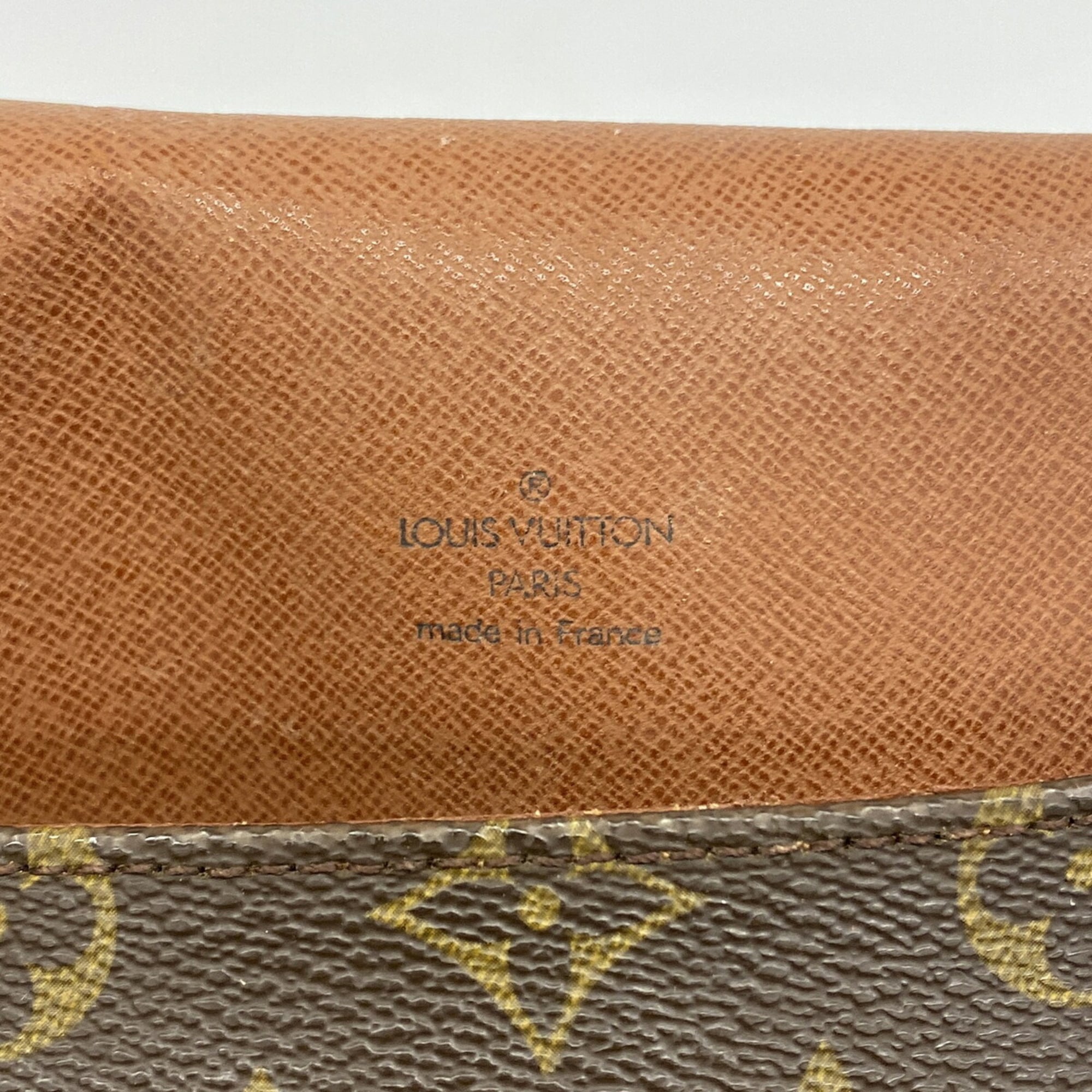 Louis Vuitton Brown Shoulder Bag (Pre-Owned)