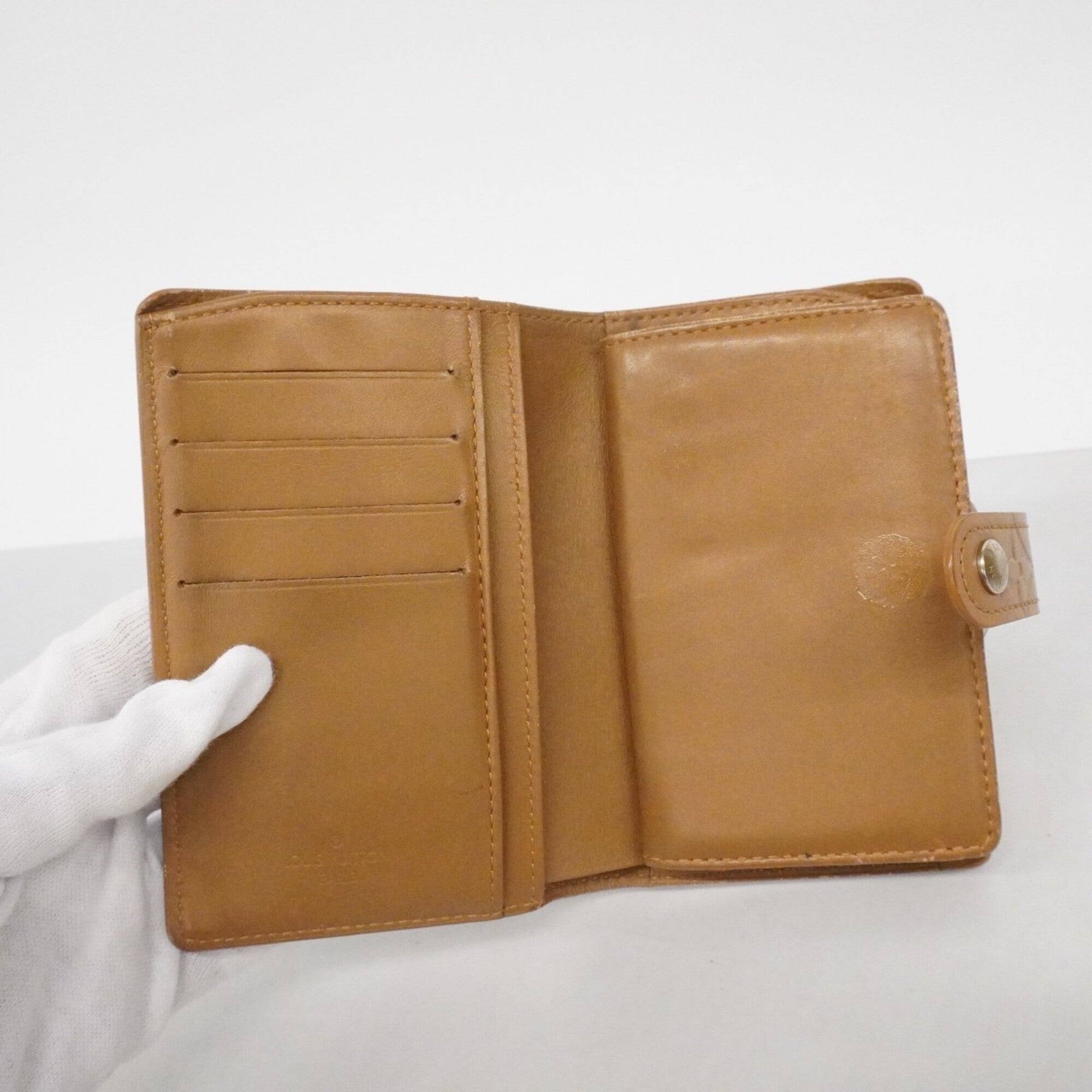 Louis Vuitton Ambre Wallet (Bi-Fold) (Pre-Owned)