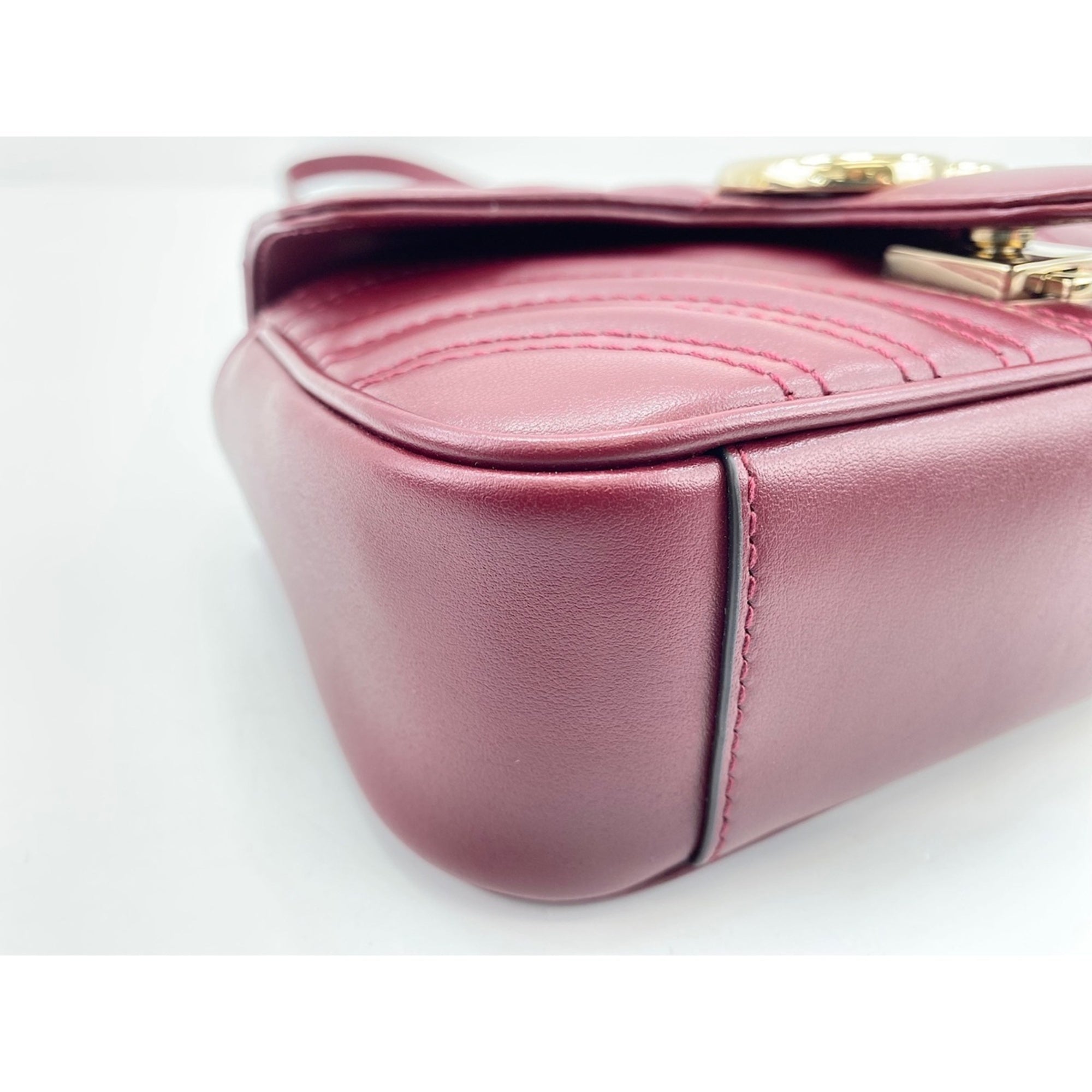 Gucci Red Color Wine Shoulder Bag (Pre-Owned)