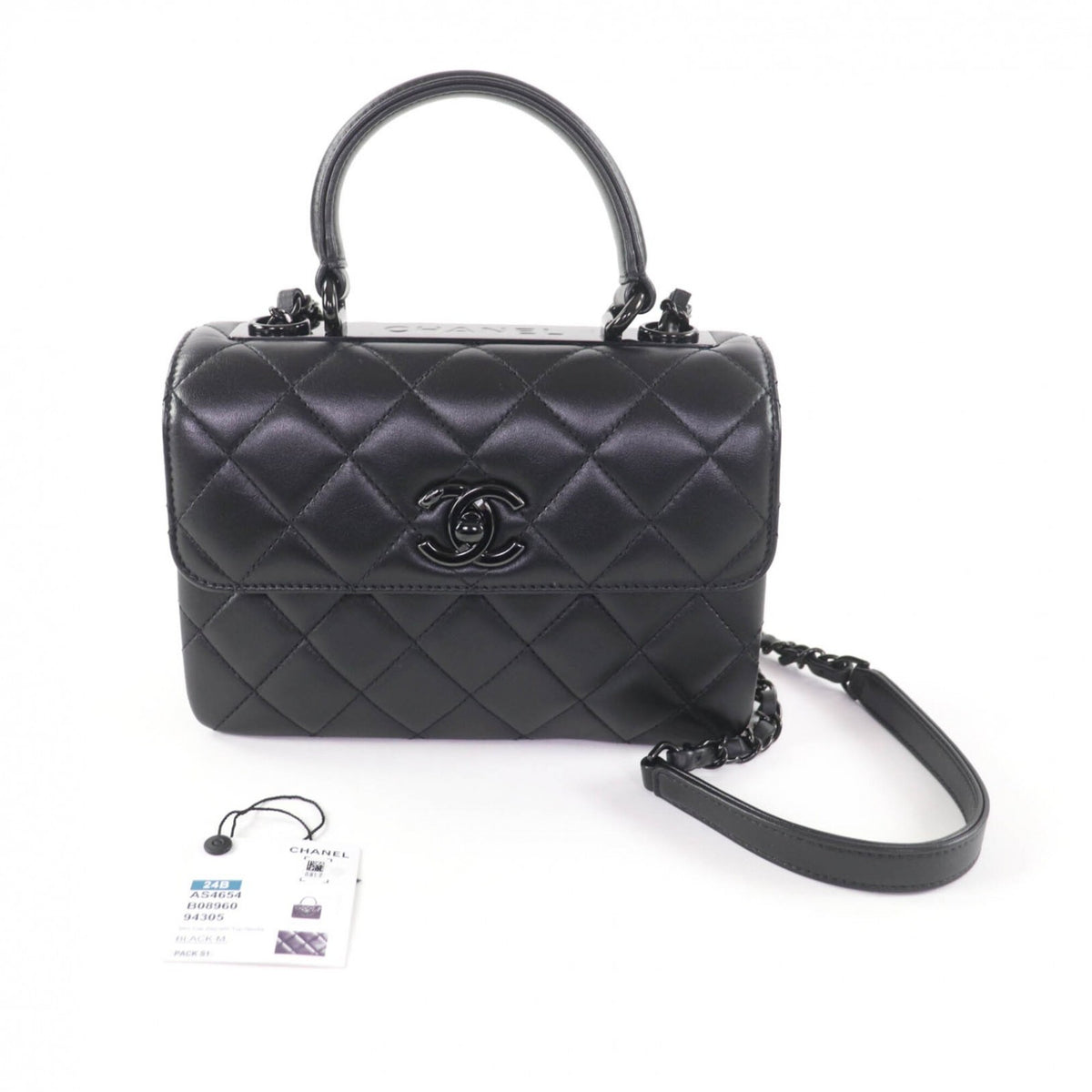 Chanel Black Leather Shoulder Bag (Pre-Owned)