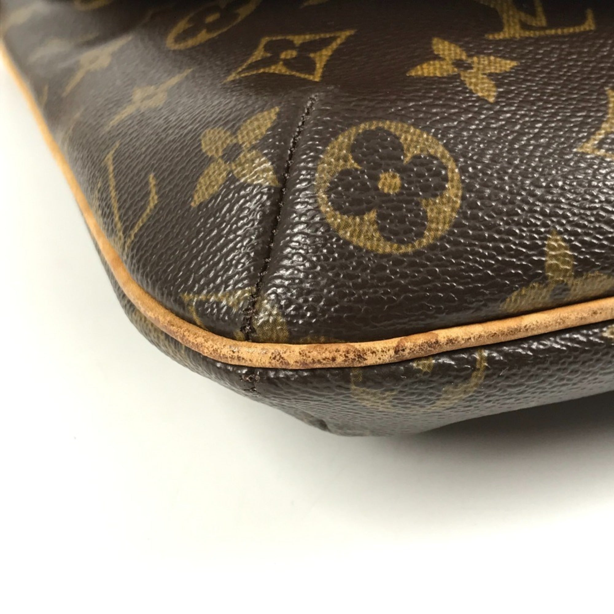 Louis Vuitton Monogram Brown Monogram Pochette Shoulder Bag (Pre-Owned)