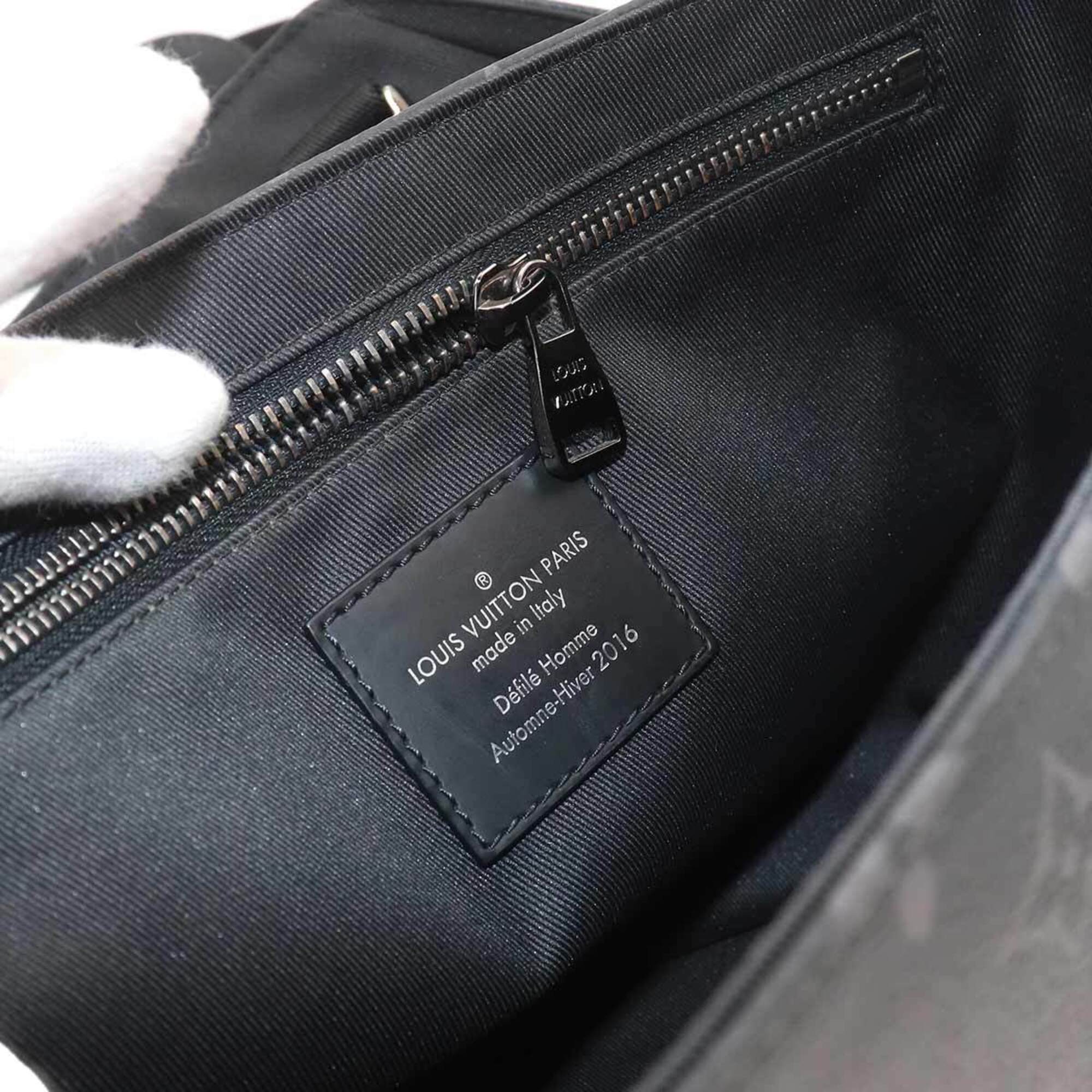 Louis Vuitton Monogram Eclipse Monogram Eclipse Handbag Messenger Bag Shoulder Bag (Pre-Owned)