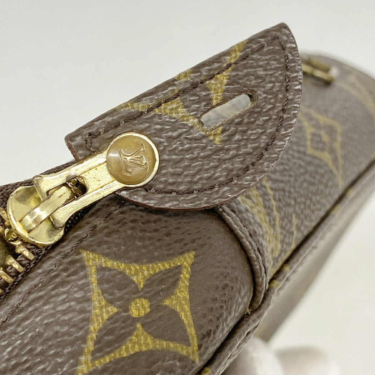Louis Vuitton Brown (Pre-Owned)
