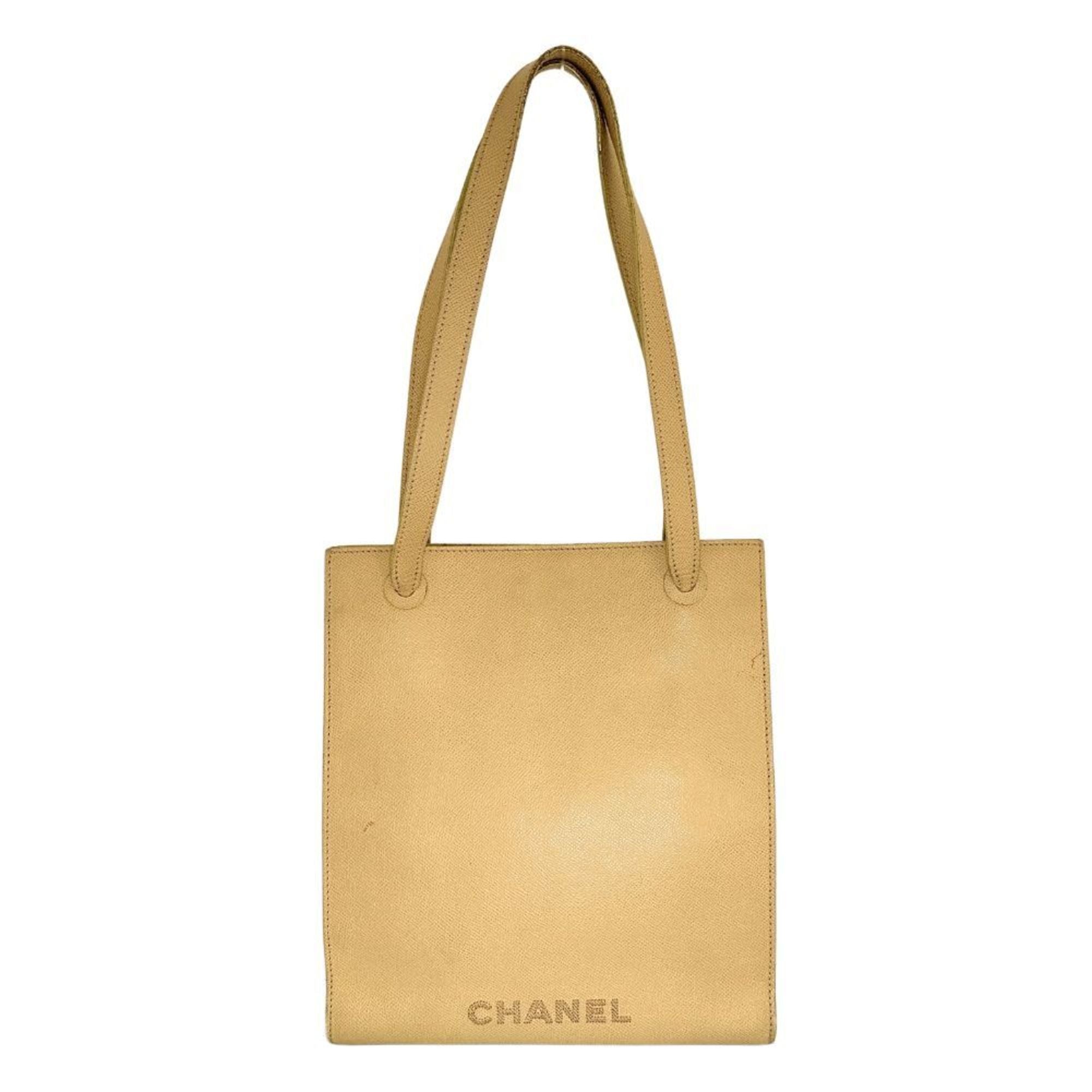 Chanel Black Leather Shoulder Bag (Pre-Owned)