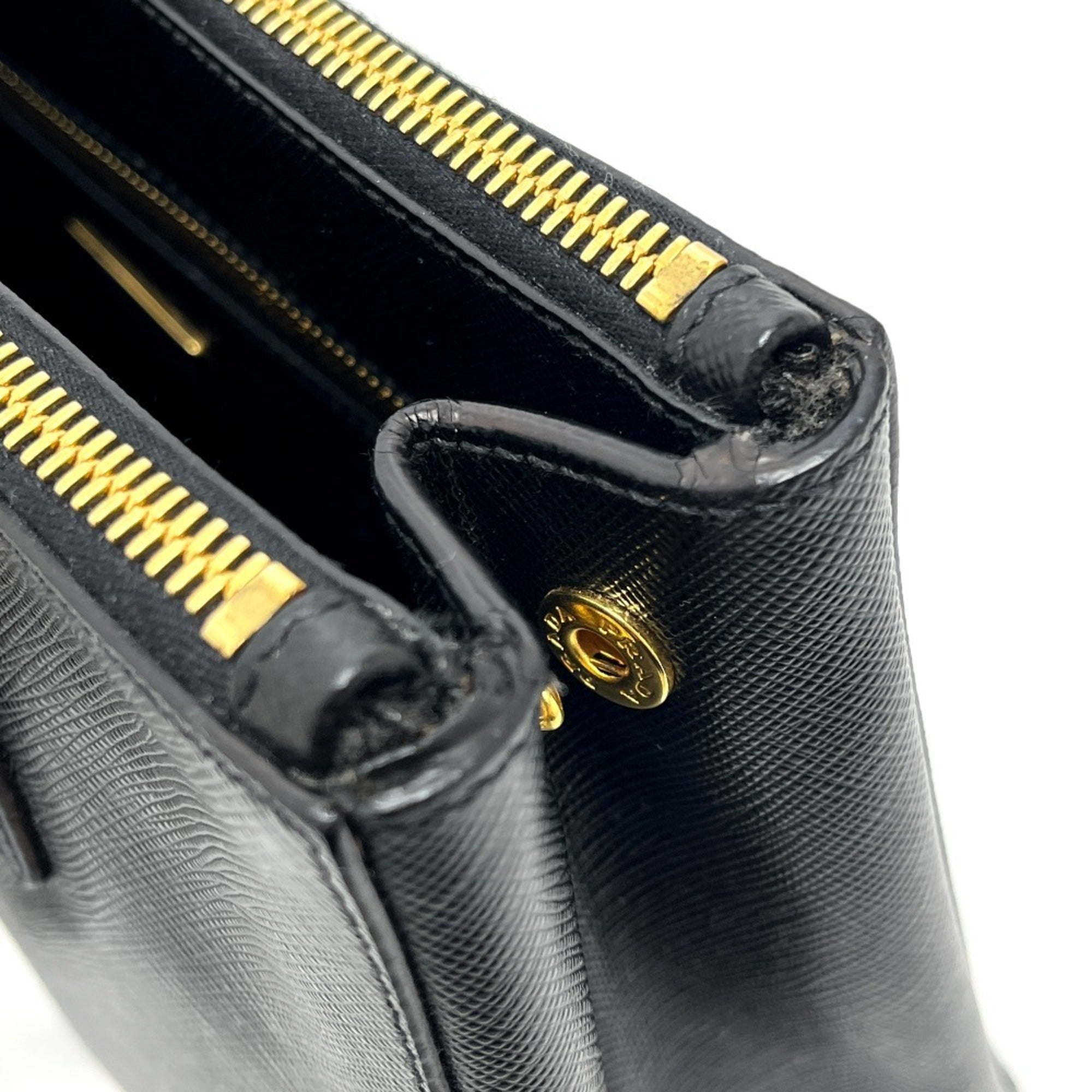 Prada Saffiano Black Leather Handbag (Pre-Owned)