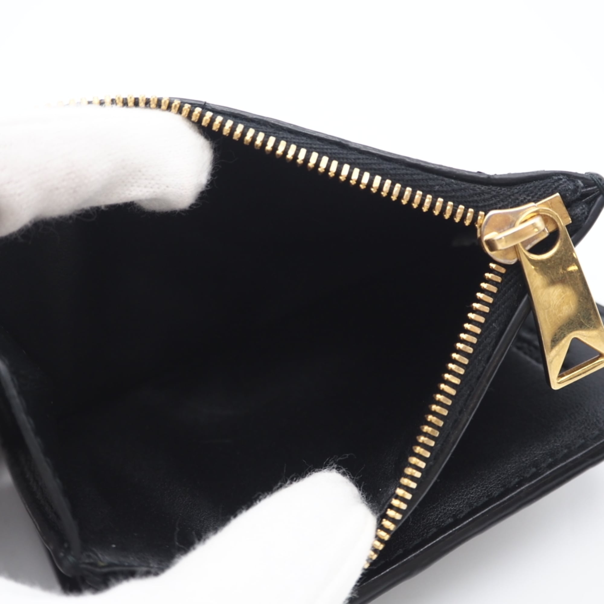 Bottega Veneta Intrecciato Black Leather Wallet (Bi-Fold) (Pre-Owned)