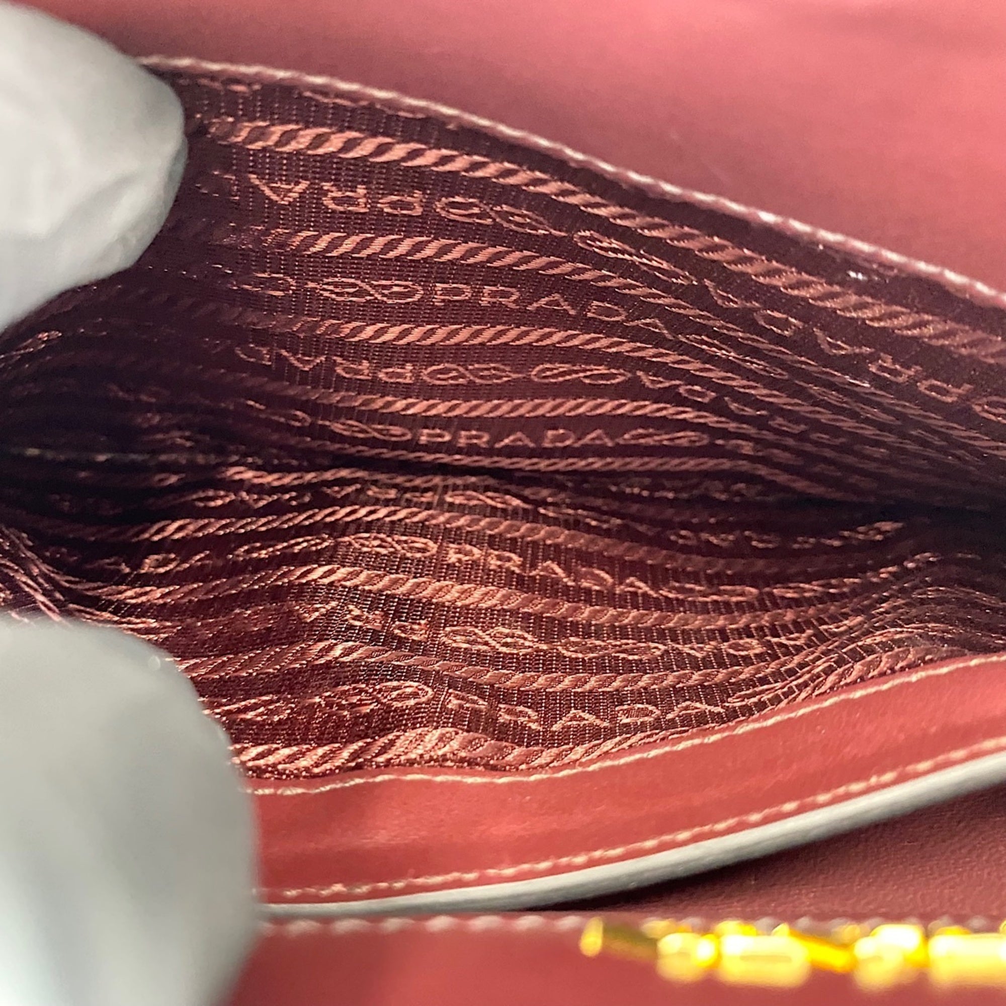 Prada Red Color Leather Shoulder Bag (Pre-Owned)