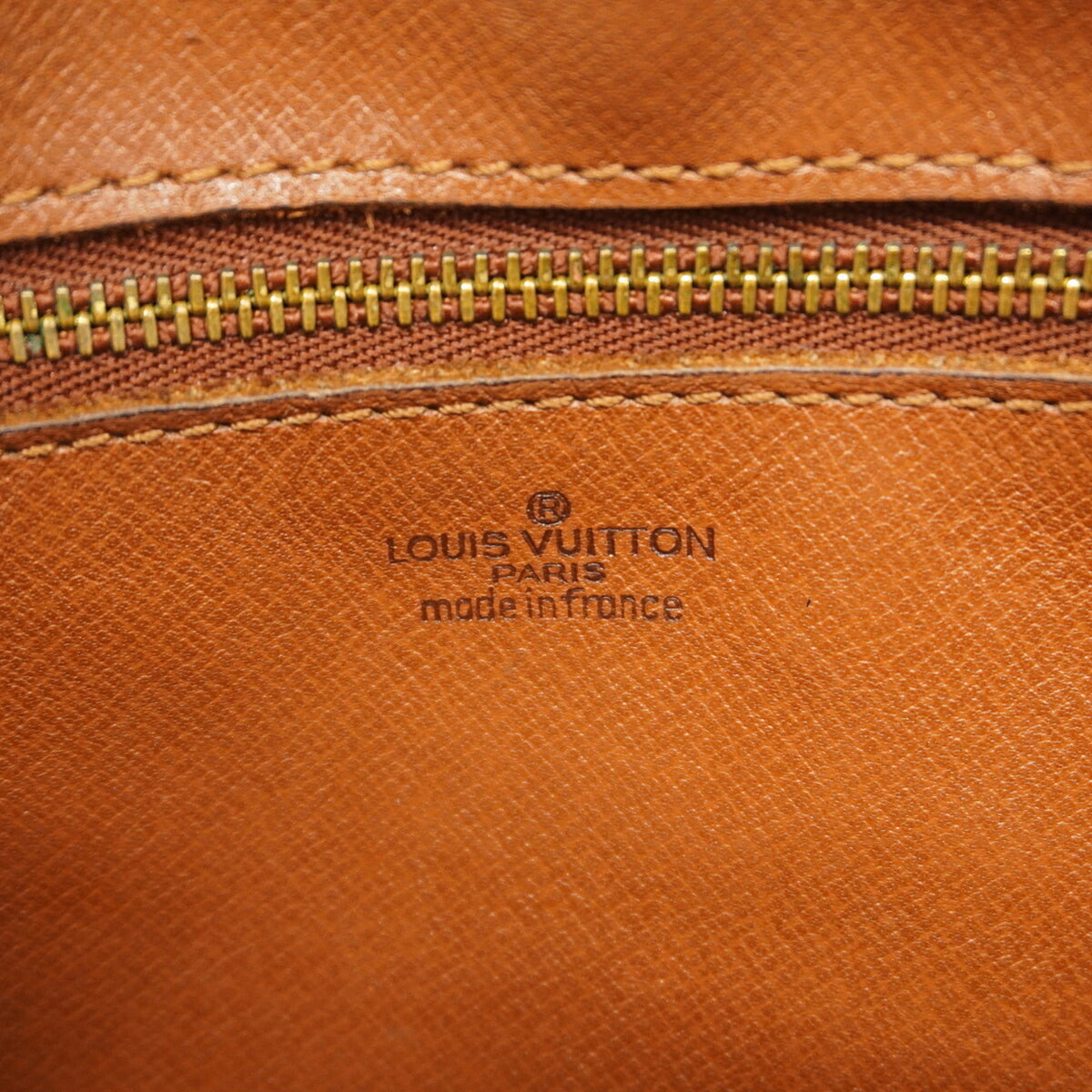 Louis Vuitton Brown Shoulder Bag (Pre-Owned)