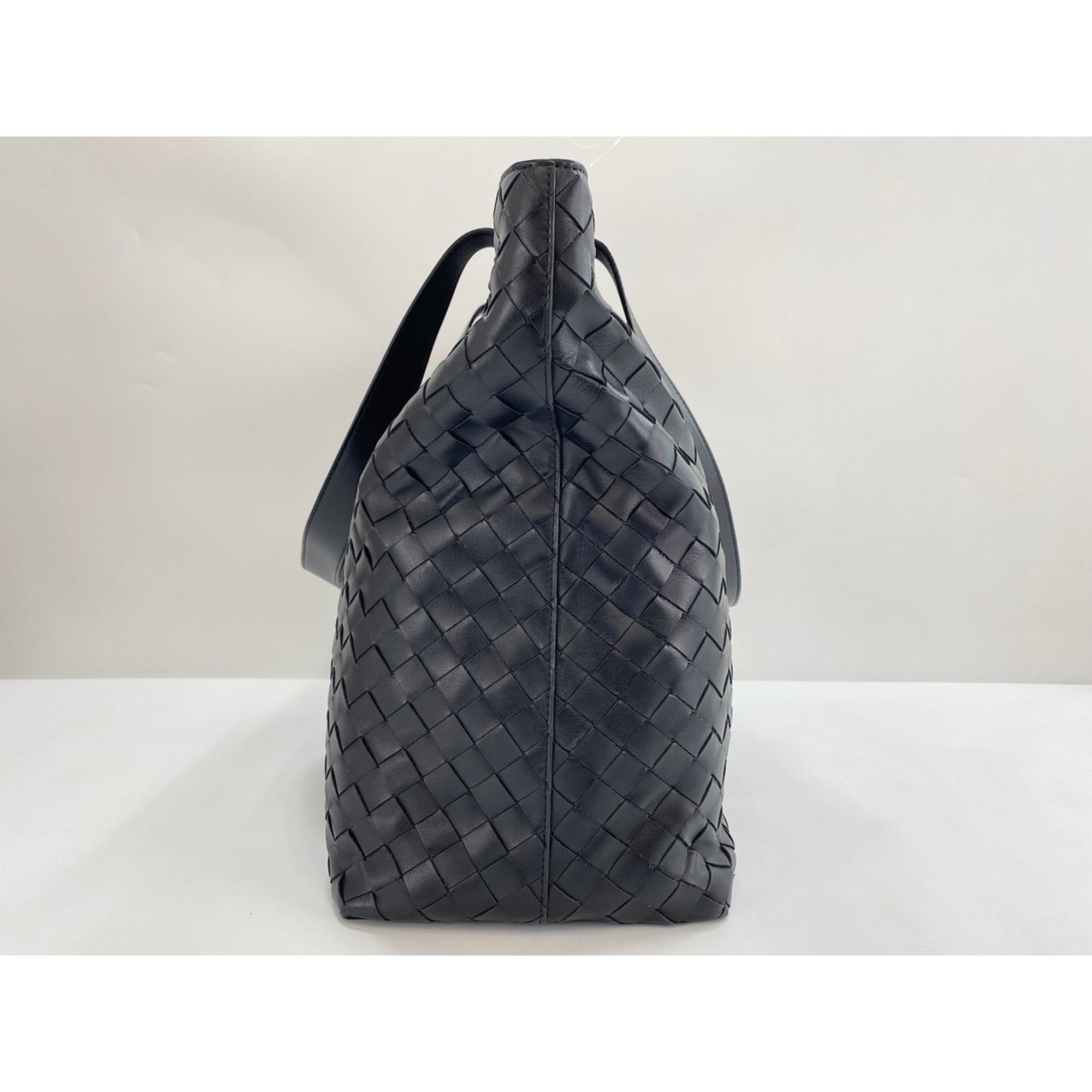 Bottega Veneta Black Tote Bag (Pre-Owned)