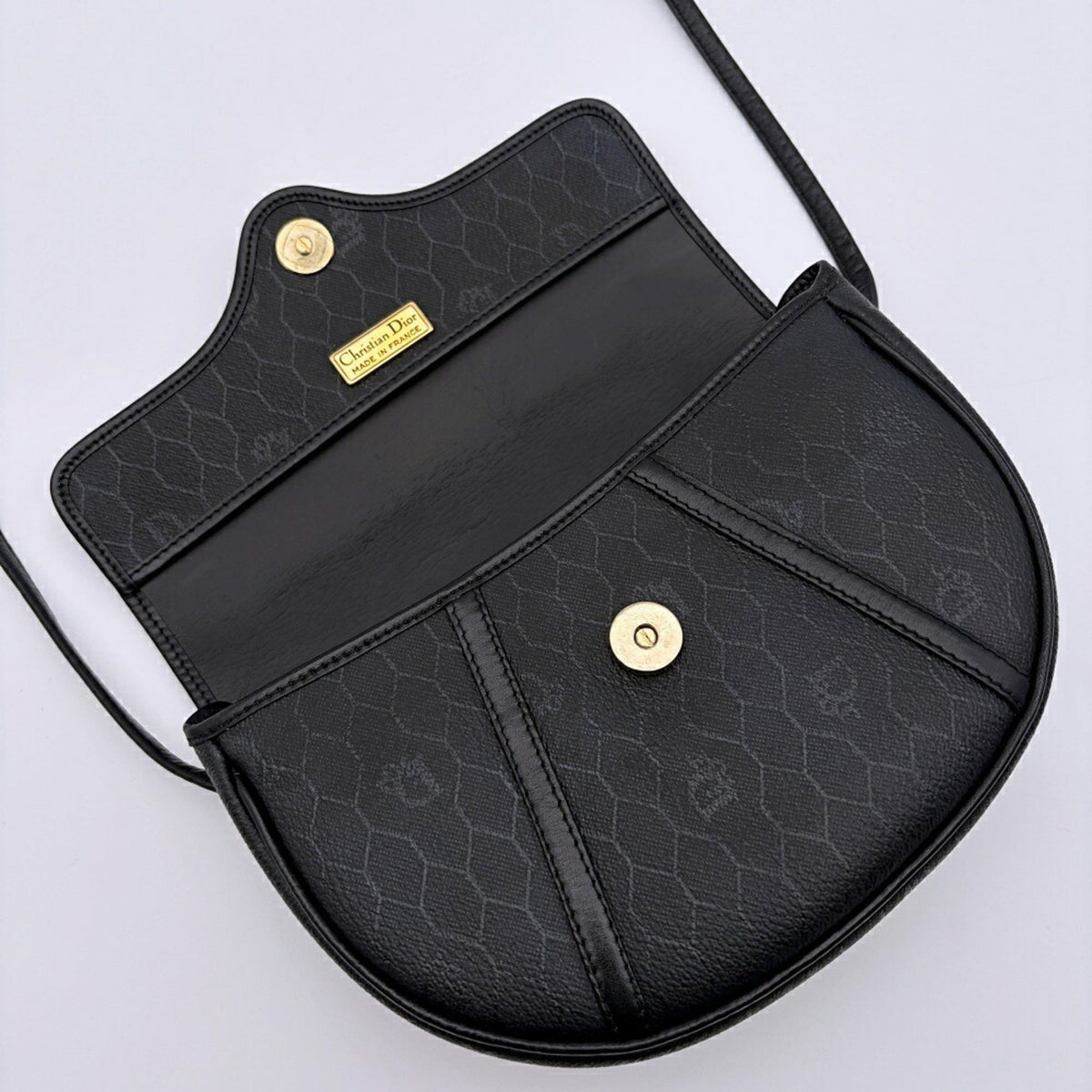 Christian Dior Black Pvc Leather Pochette Shoulder Bag (Pre-Owned)