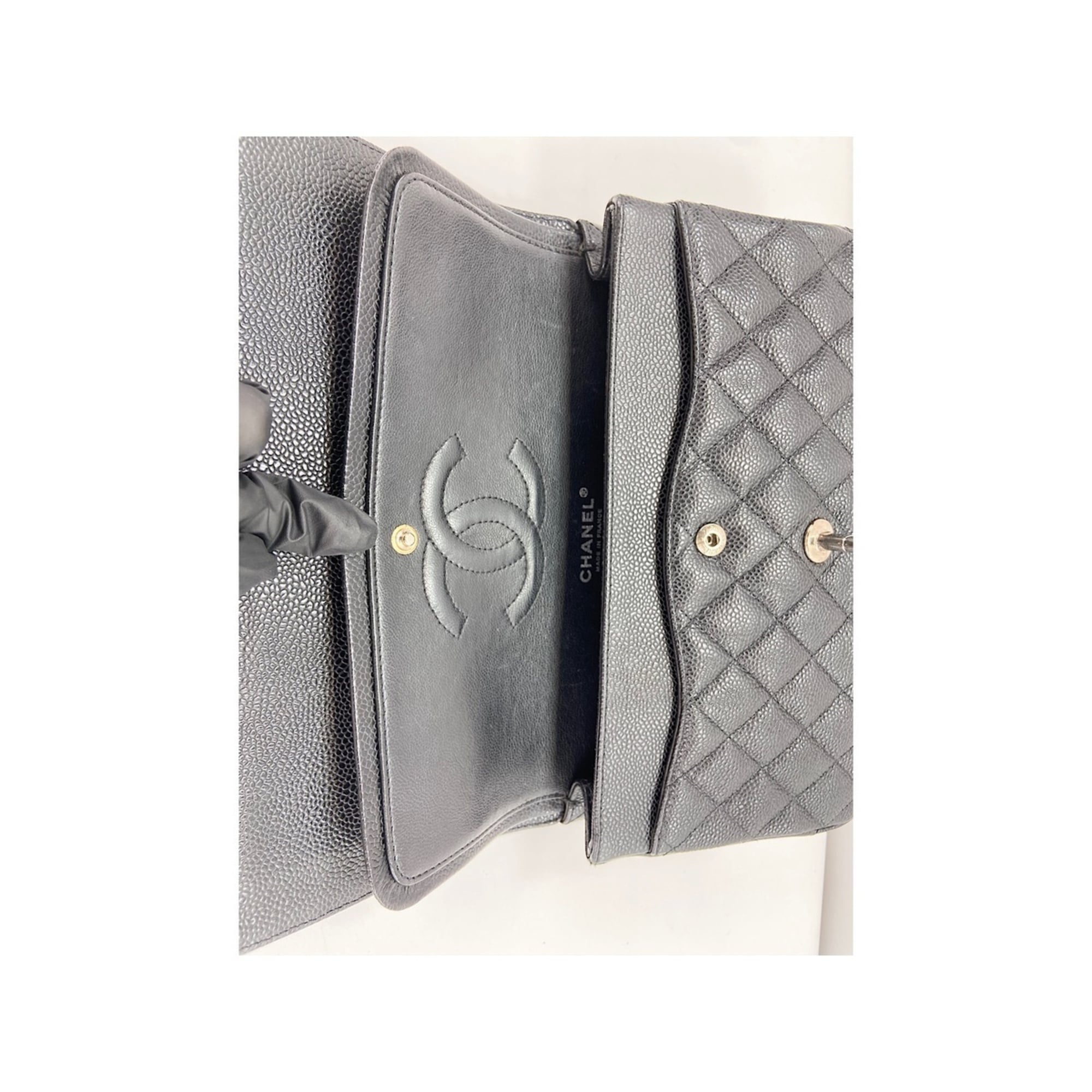 Chanel Matelasse Black Tote Bag (Pre-Owned)