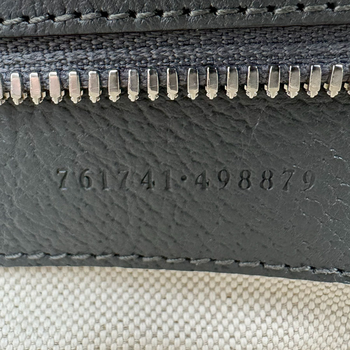 Gucci Gray Gg Supreme Shoulder Bag (Pre-Owned)