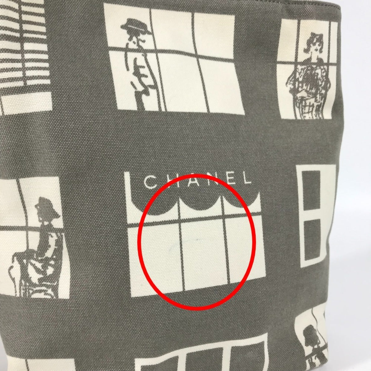 Chanel Gray White Canvas Handbag Shoulder Bag Tote Bag (Pre-Owned)