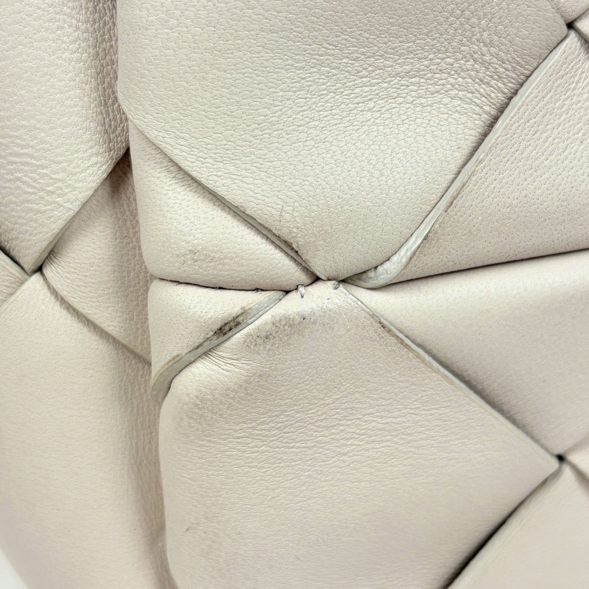 Bottega Veneta Ivory Leather Tote Bag (Pre-Owned)