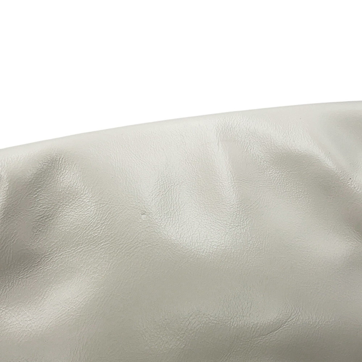 Miu Miu White Leather Handbag (Pre-Owned)
