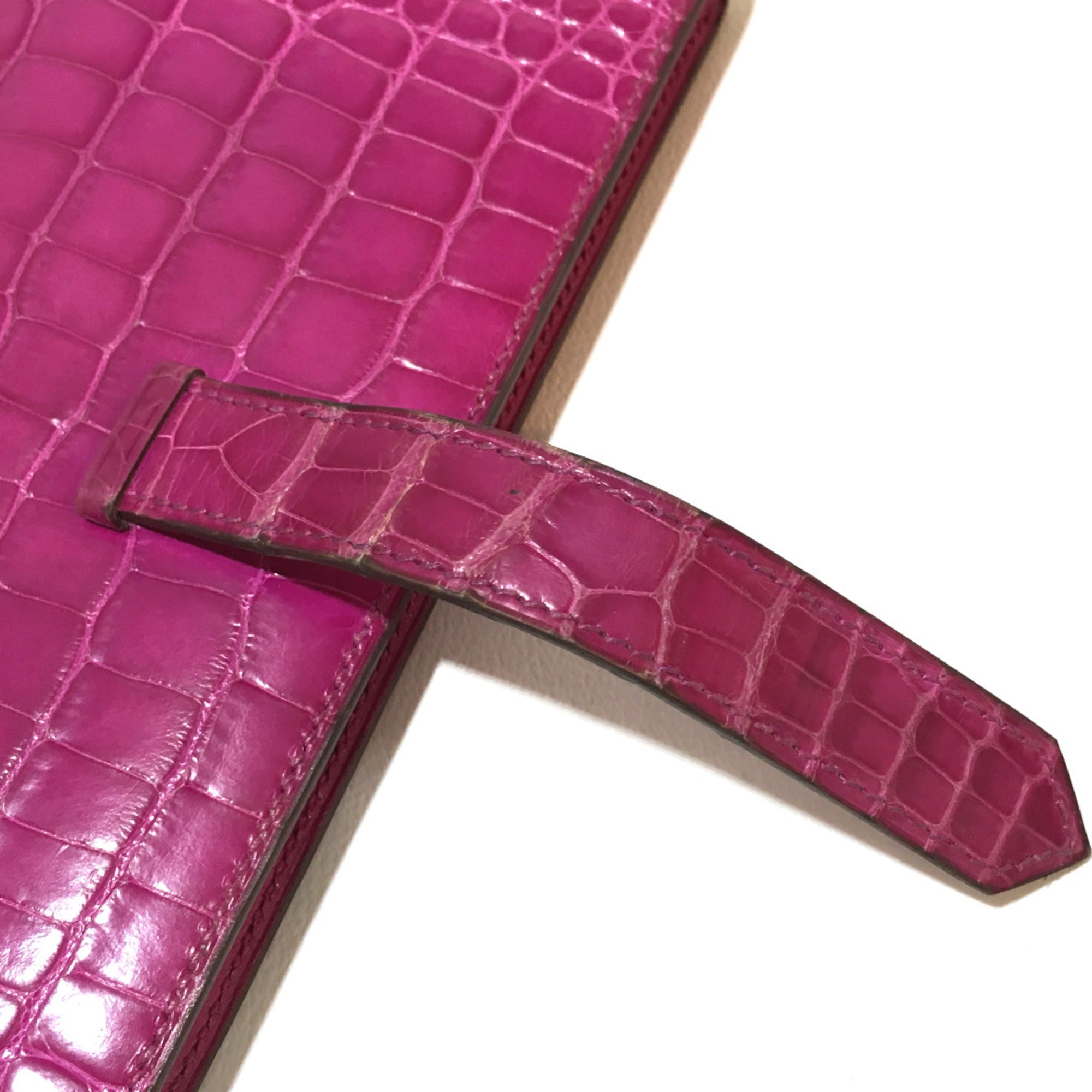 Hermes Pink Other Long Wallet (Bi-Fold) (Pre-Owned)